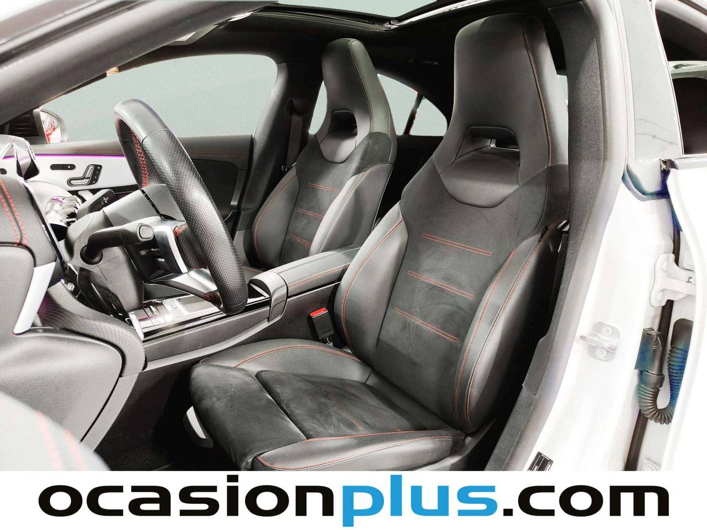 Foto asientos delanteros Mercedes CLA Mercedes-Benz CLA CLA 250 e Pack AMG (218 CV)