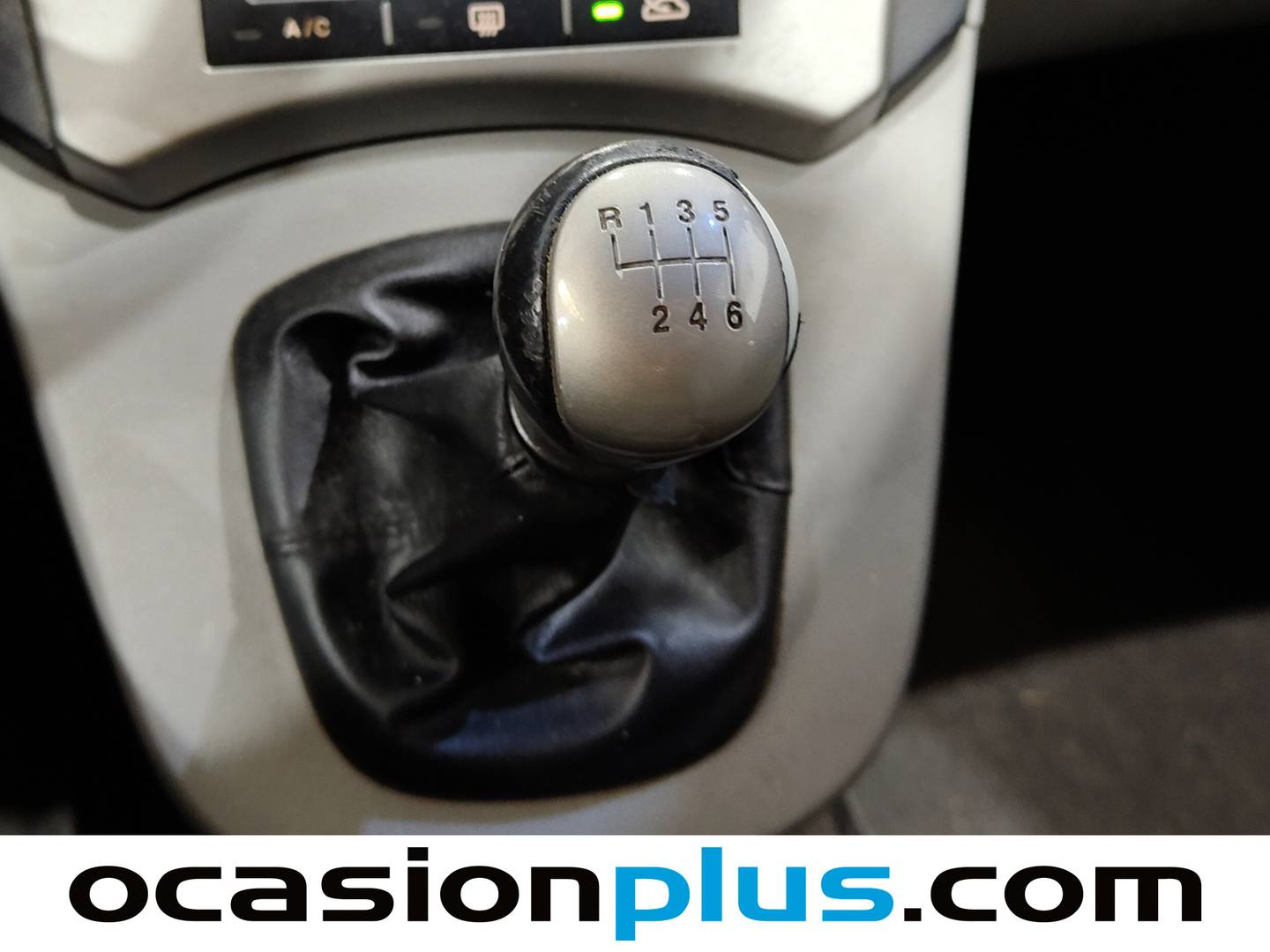 KIA Carens KIA Carens 2.0 CRDI Emotion (140 CV) de segunda mano