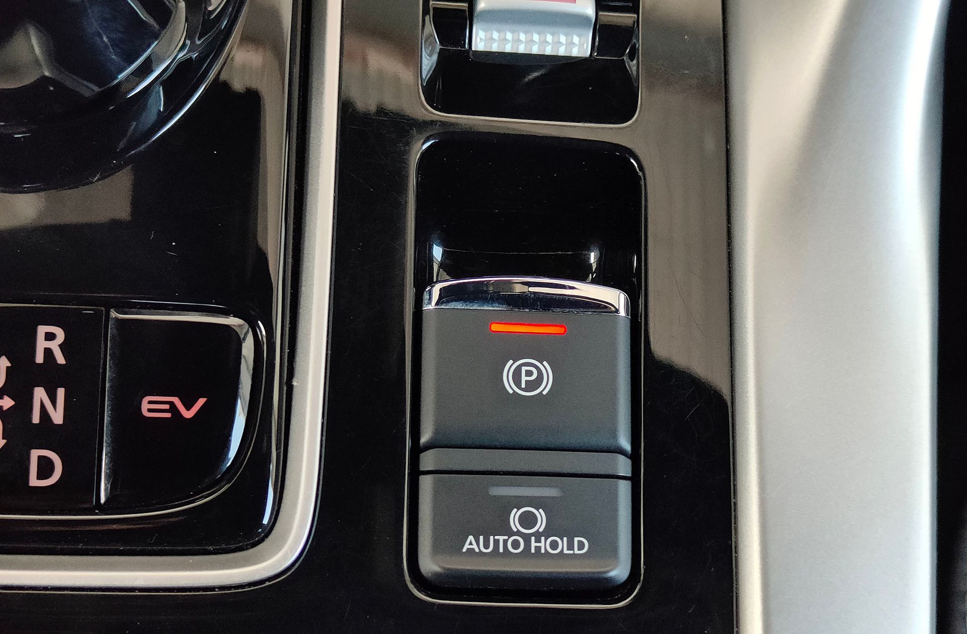 Mitsubishi Eclipse Cross 2.4 PHEV Kaiteki 4WD - foto 28