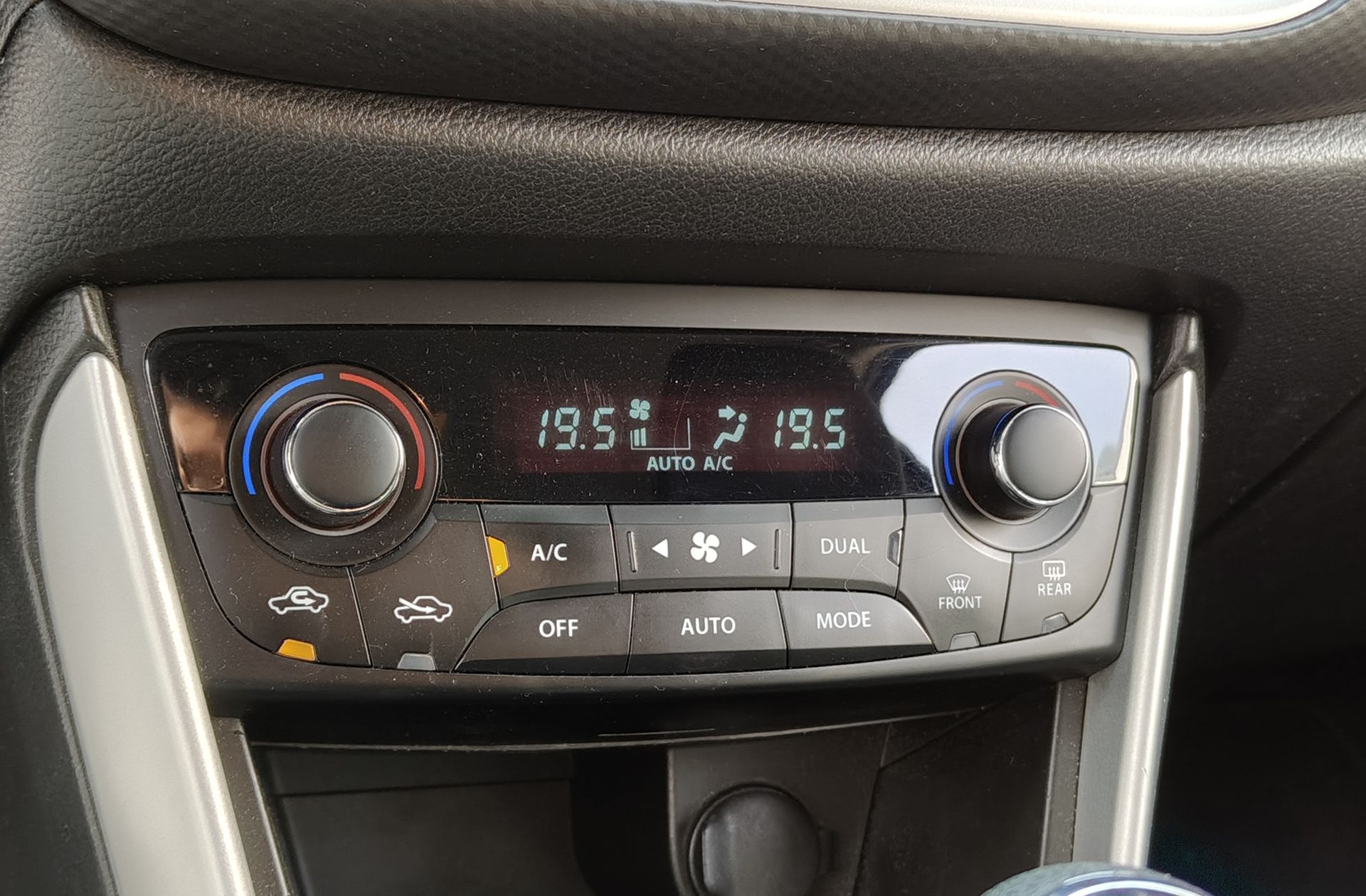 Suzuki S-Cross 1.6 Ddis GLE - foto 24