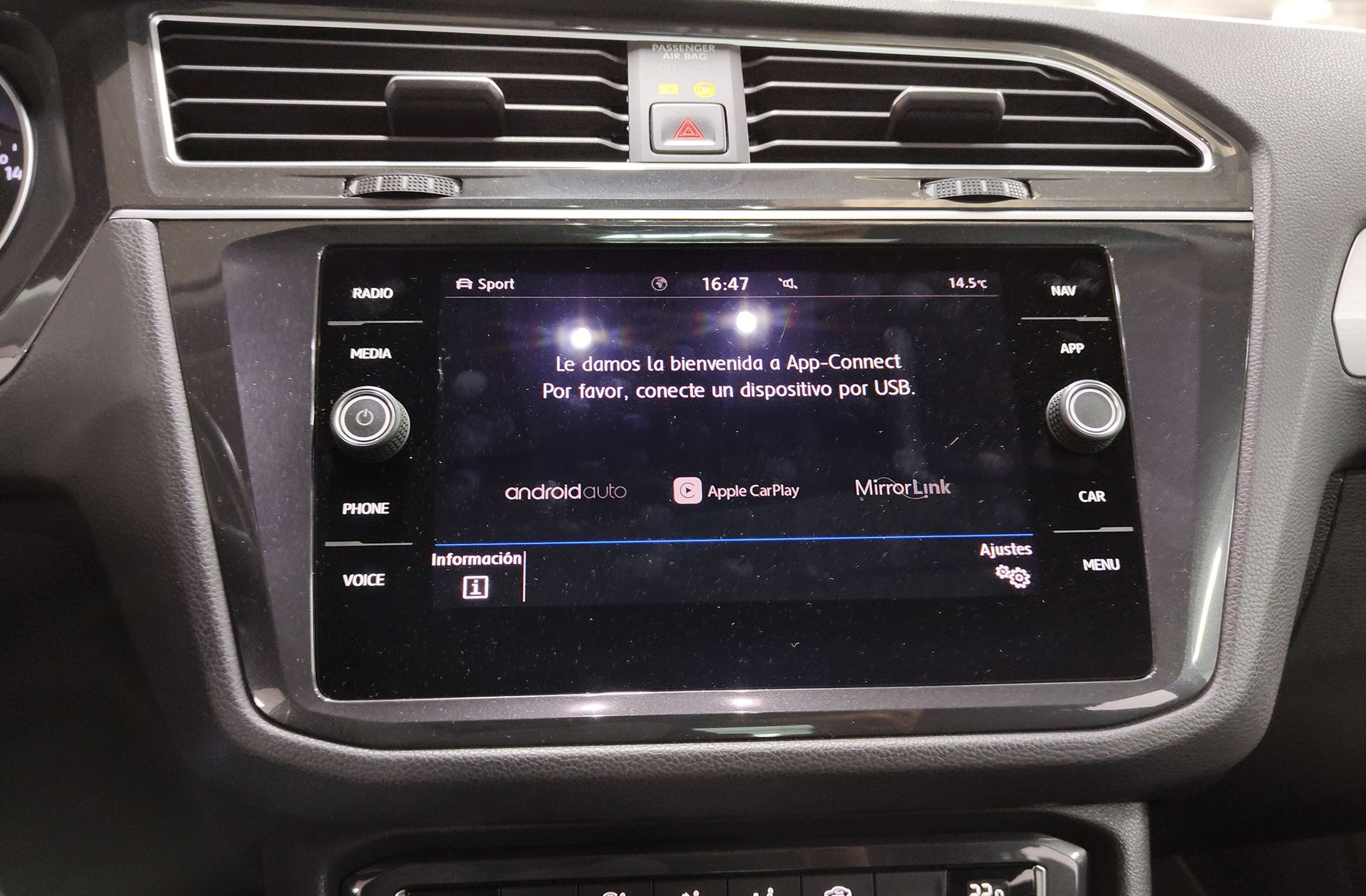 Volkswagen Tiguan Advance 1.5 TSI DSG Pack R-line - foto 11