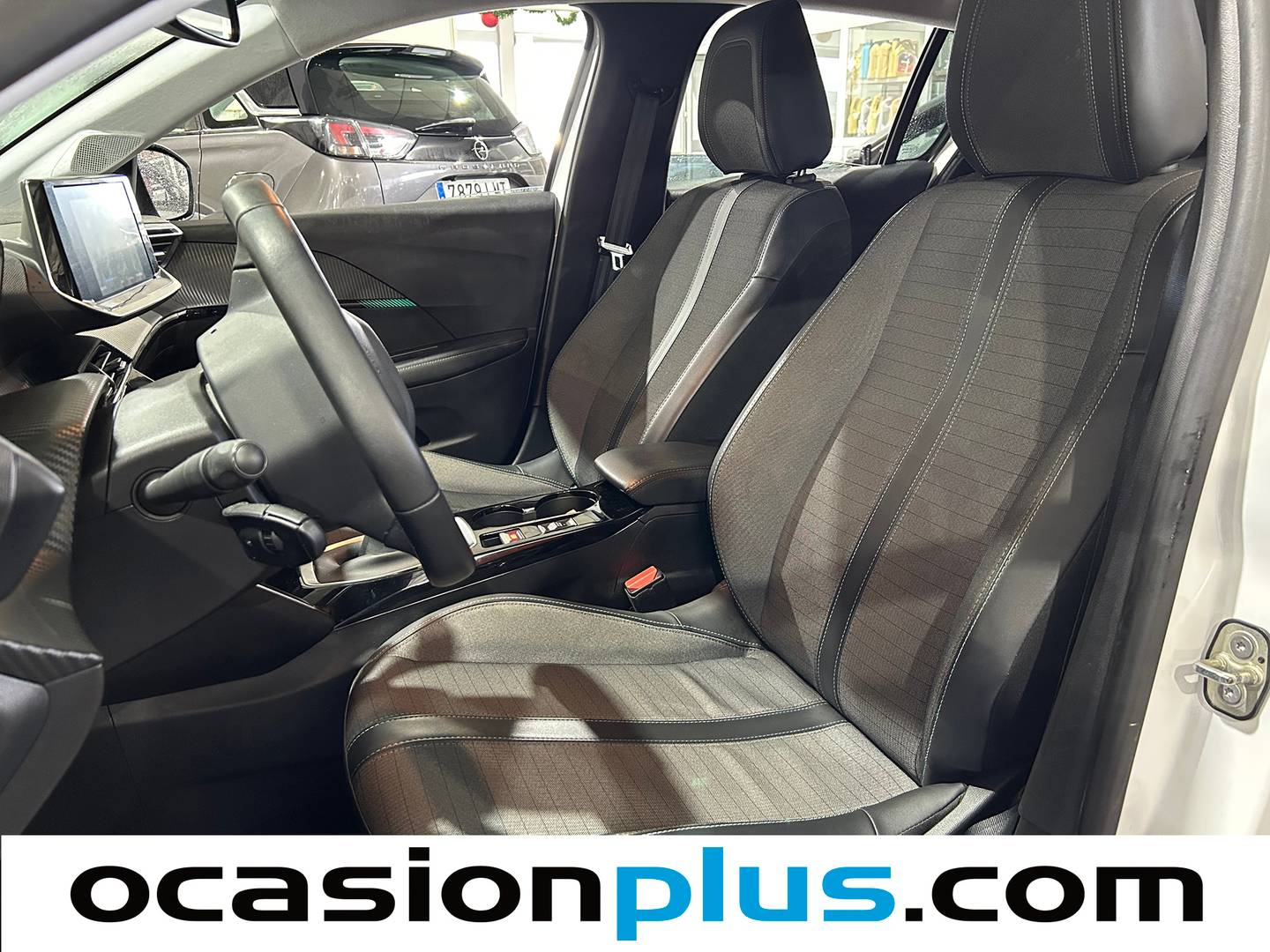 Foto asientos delanteros Peugeot 208 Peugeot 208 PureTech 100 Allure  (100 CV)