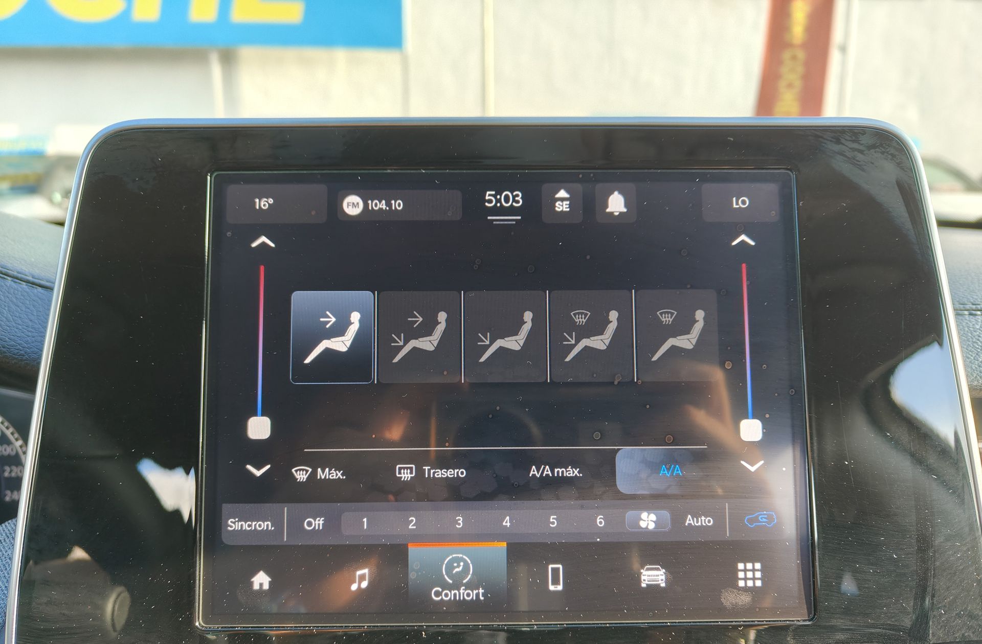 Jeep Compass 1.5 MHEV eHybrid Longitude DCT - foto 34