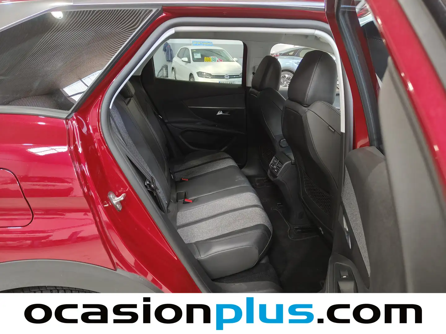 Foto Peugeot 3008 Peugeot 3008 PureTech 130 Allure EAT8 (130 CV)