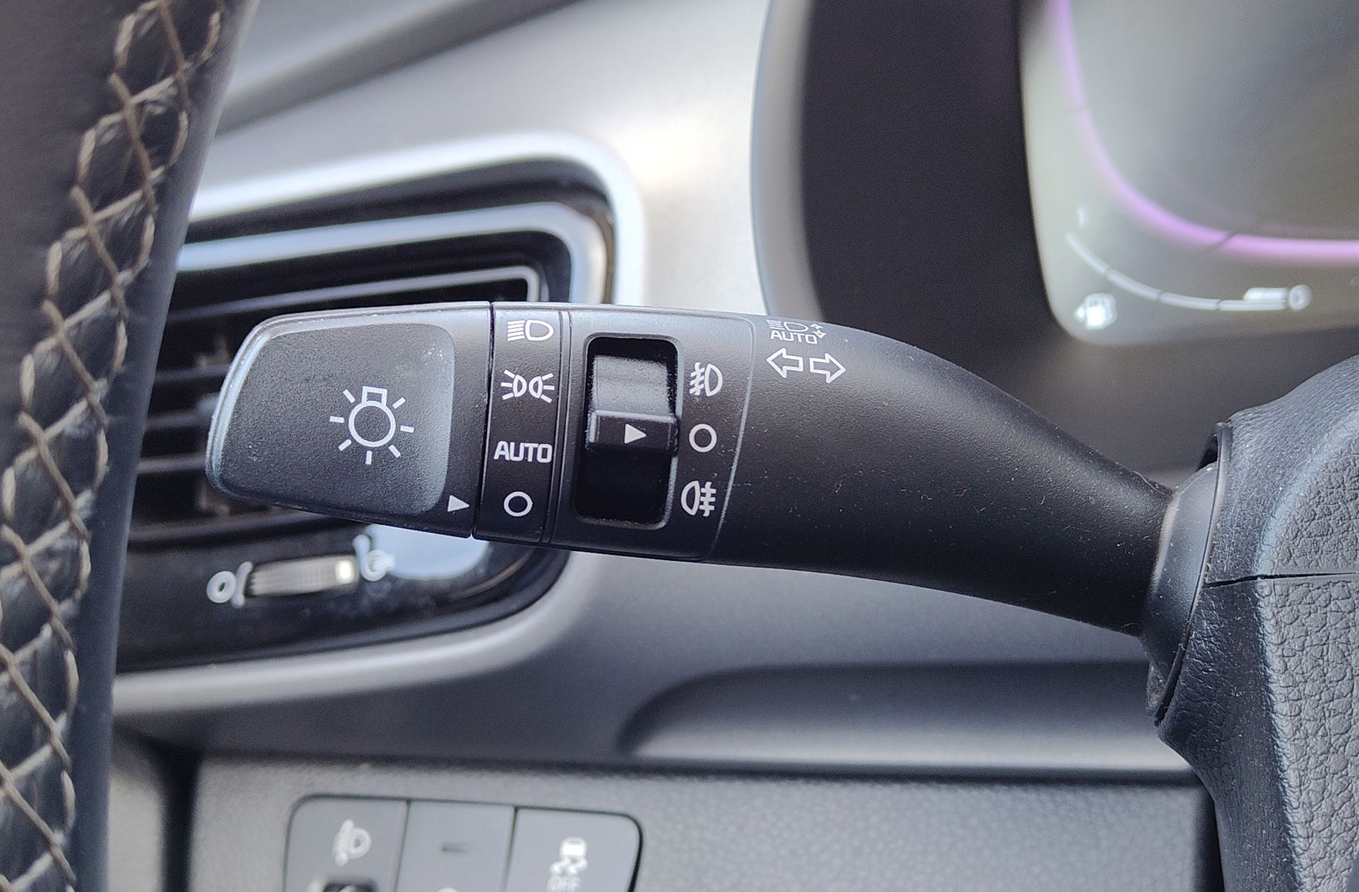 Kia Stonic 1.2 DPi Drive - foto 24