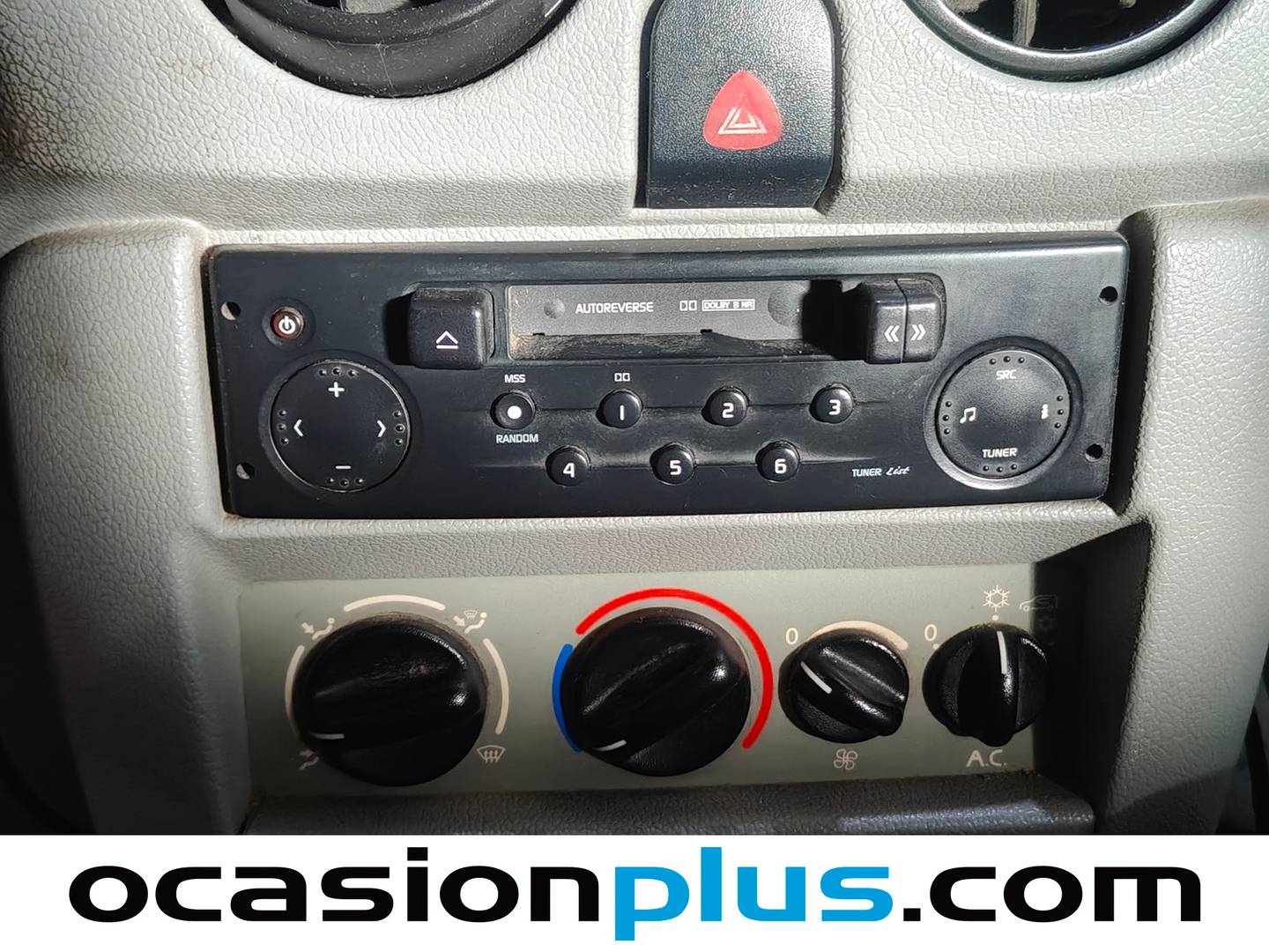 Extras y acabados del Renault Kangoo Renault Kangoo Combi 1.5 dCi Privilège (82 CV)