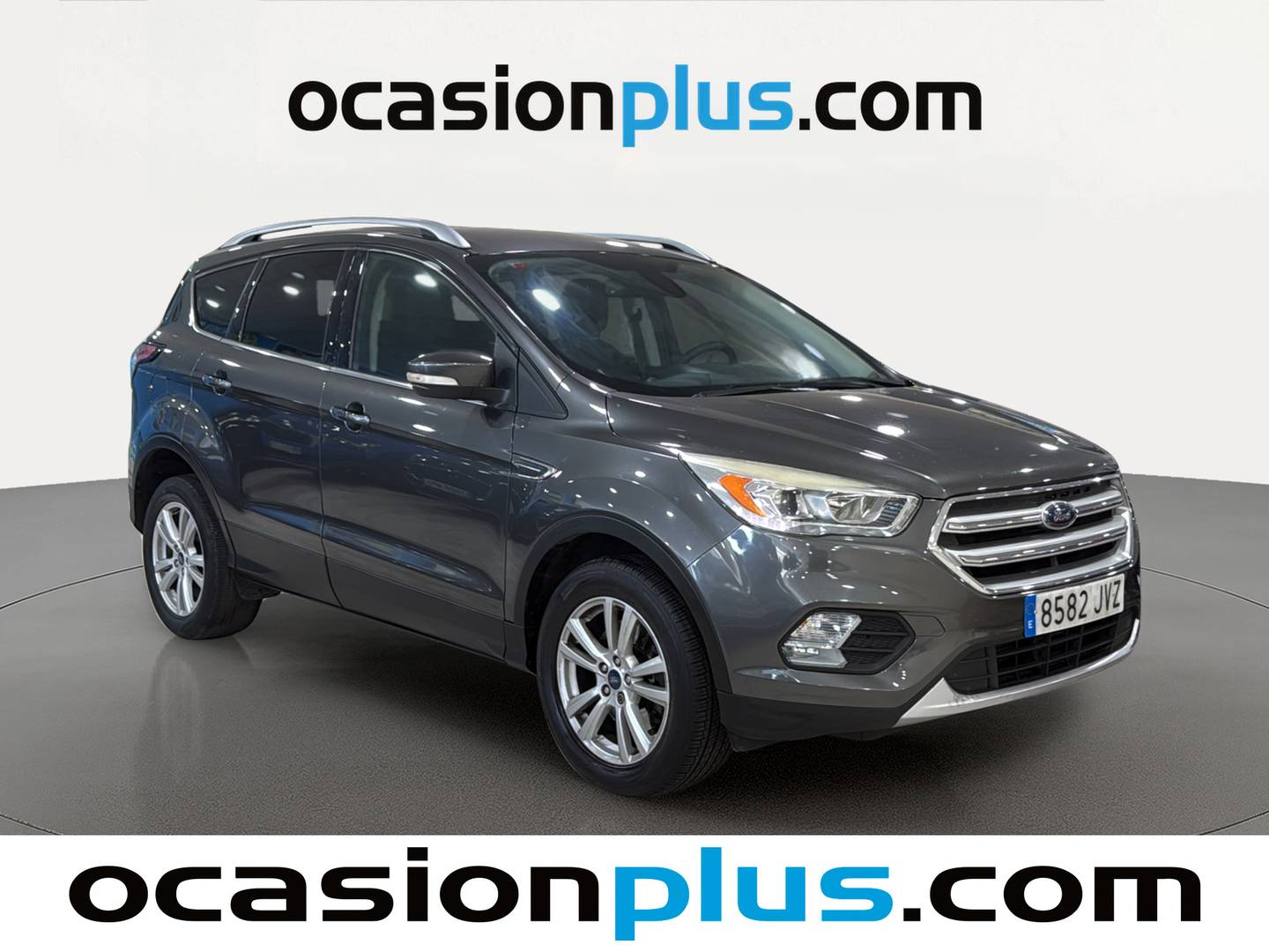 Foto delantera Ford Kuga Ford Kuga 2.0 TDCI Business 4x2 S&S (150 CV) derecha