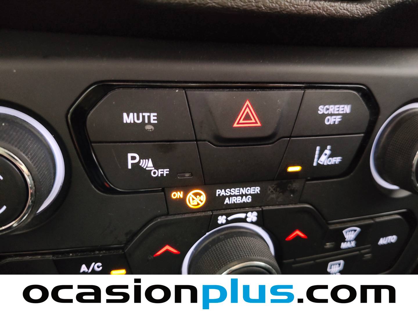 Extras y acabados del Jeep Renegade Jeep Renegade 1.0G Sport 4x2 (120 CV)
