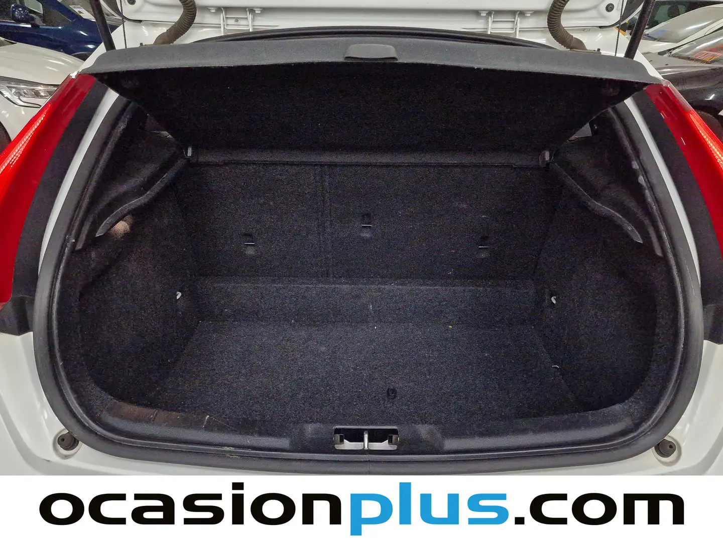 Foto Volvo V40 Volvo V40 D2 Kinetic (120 CV)