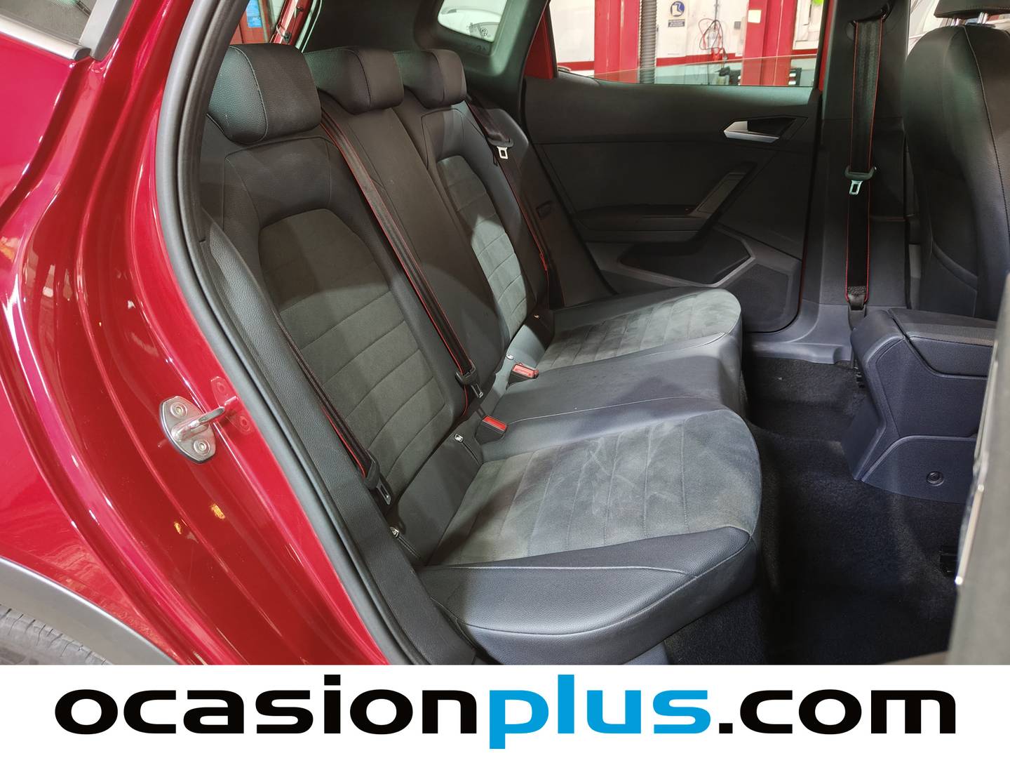 Foto Seat Arona SEAT Arona 1.5 TSI S&S FR XL DSG (150 CV)