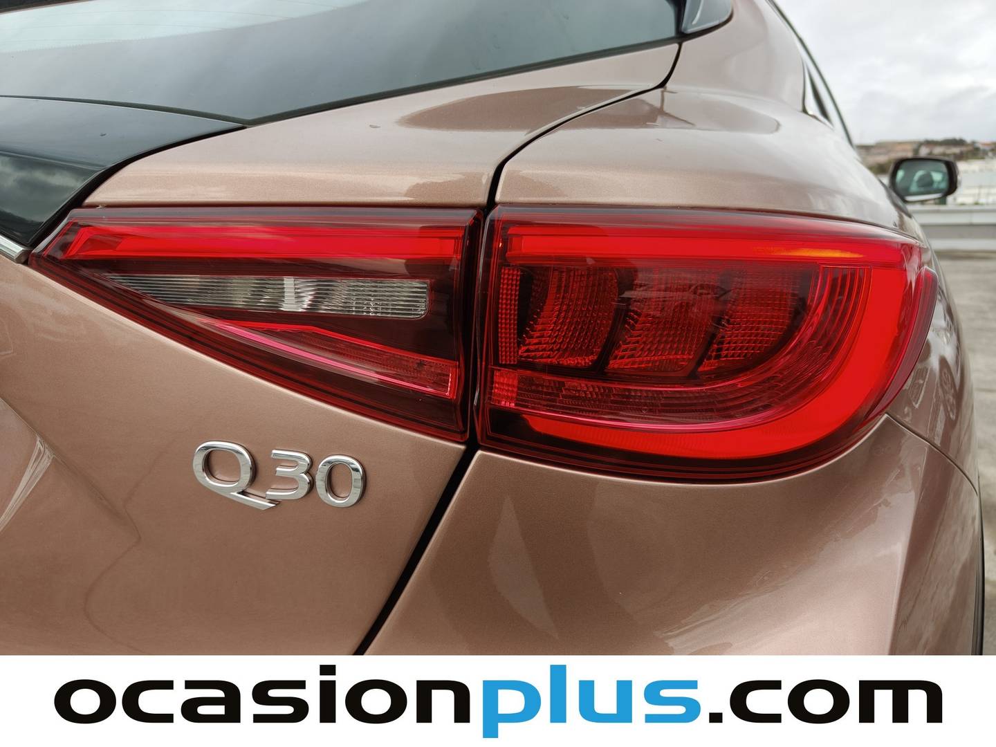 Foto Infiniti Q30 Infiniti Q30 1.6T Premium (122 CV)