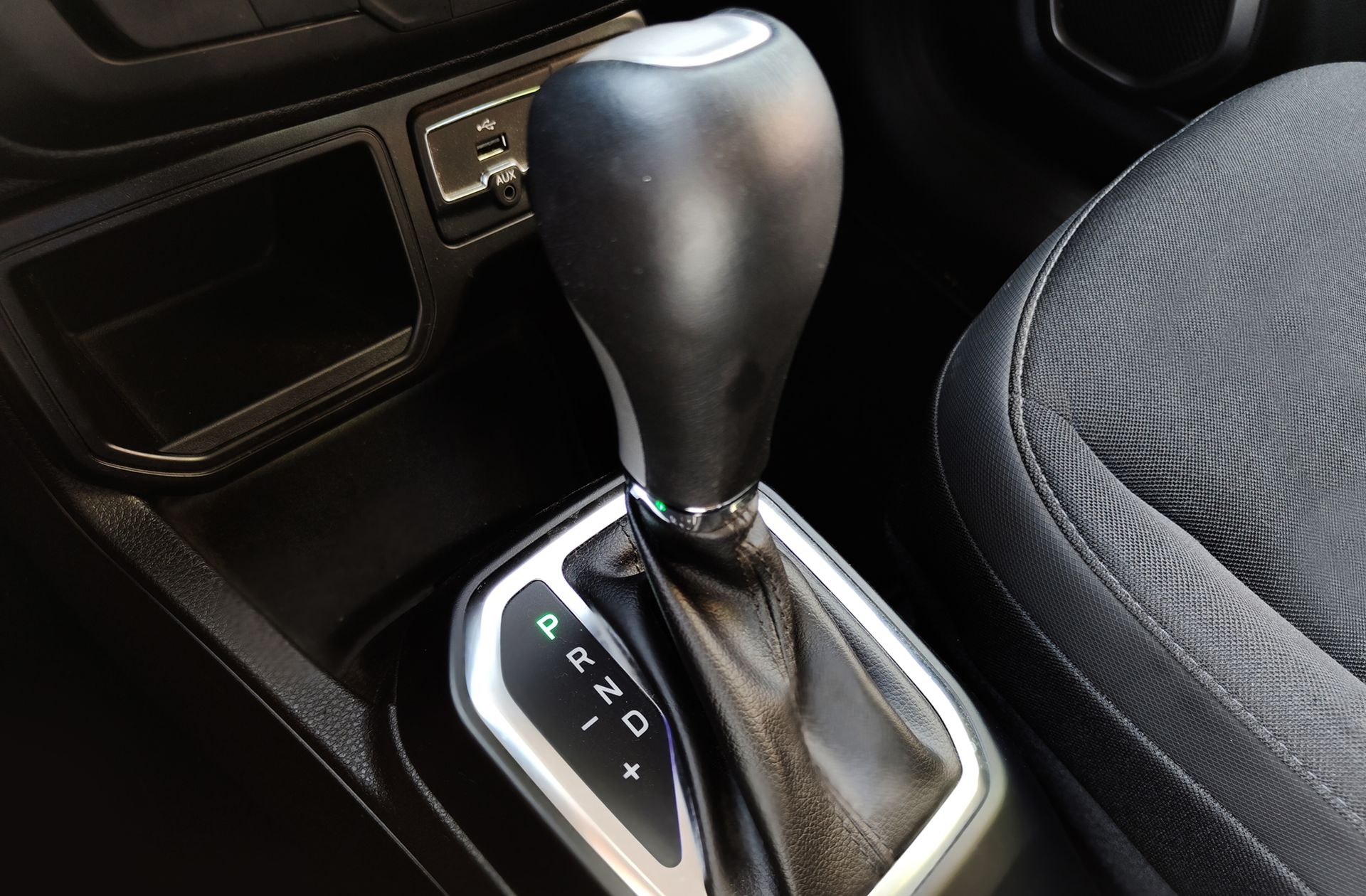 Jeep Renegade eHybrid 1.5 Limited ATX - foto 5