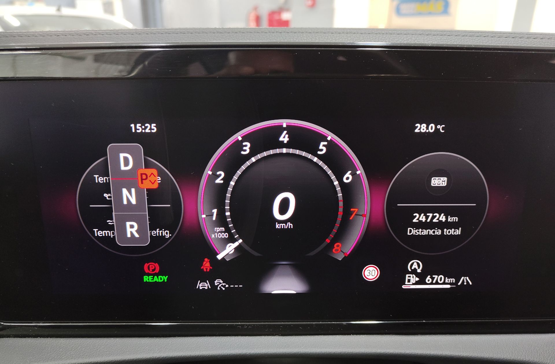 Volkswagen Tiguan ``Más`` 1.5 eTSI DSG - foto 23