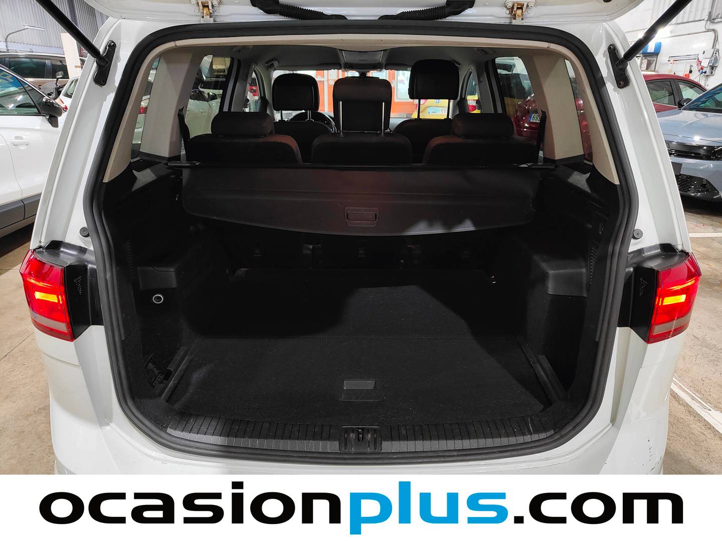 Fotos maletero Volkswagen Touran Volkswagen Touran Advance 1.6 TDI SCR BMT (115 CV)