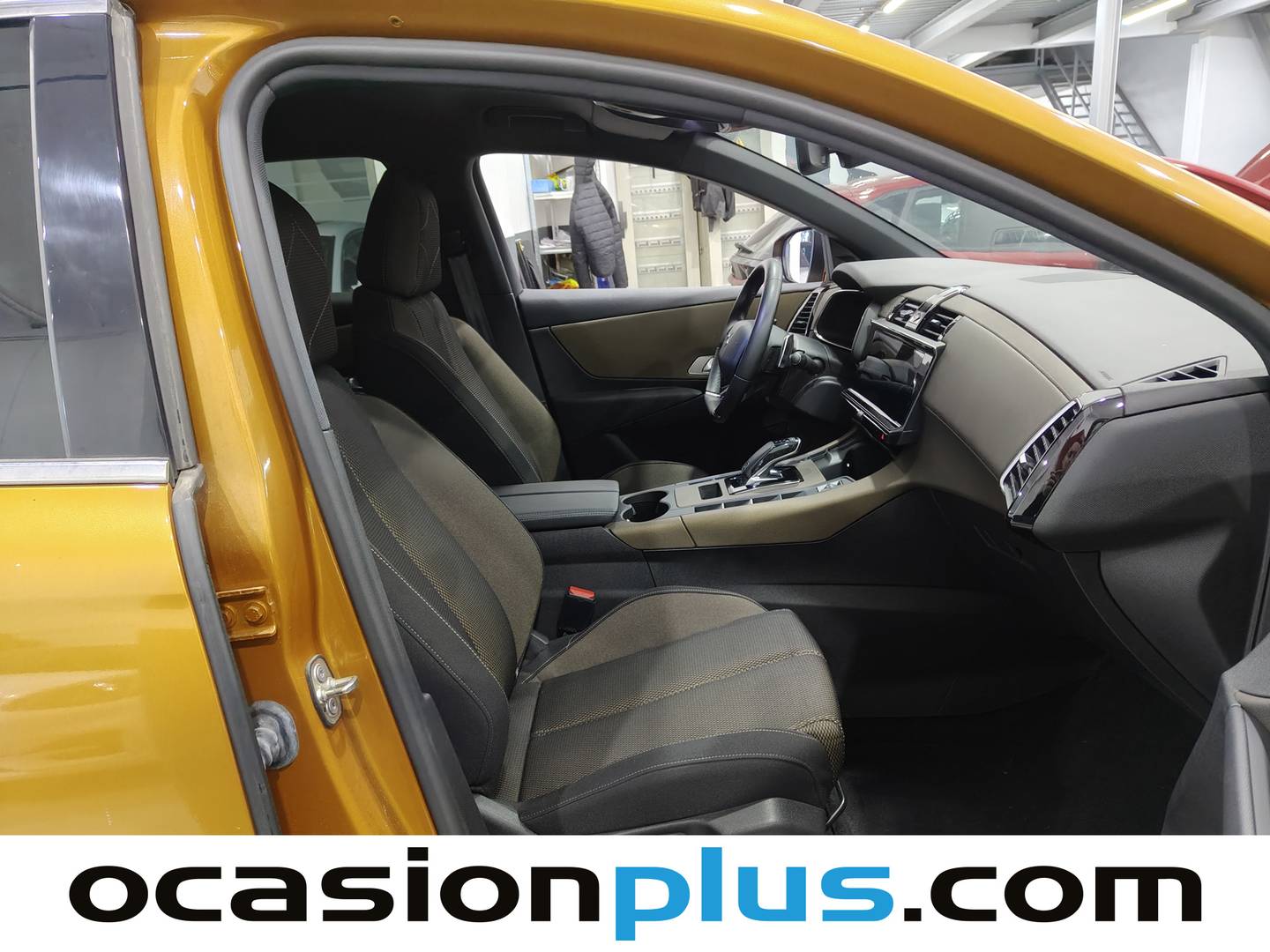 Foto DS DS 7 Crossback DS DS7 Crossback PureTech 130 Bastille+ AT (131 CV)