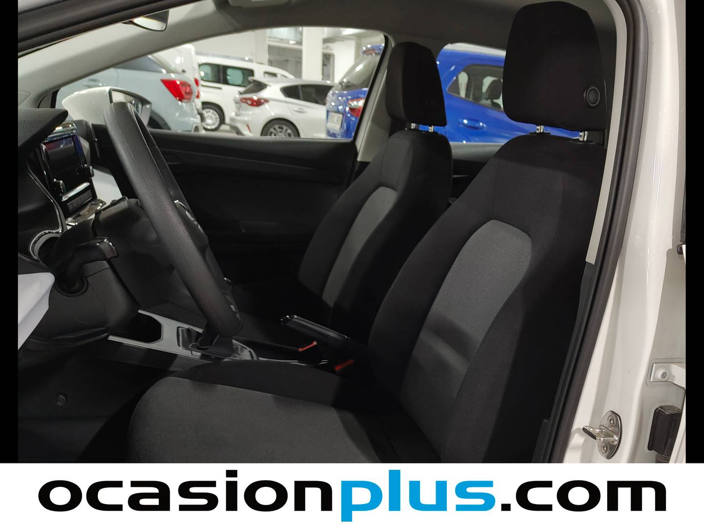 Foto asientos delanteros Seat Ibiza Seat Ibiza 1.0 MPI Reference XL (80 CV)