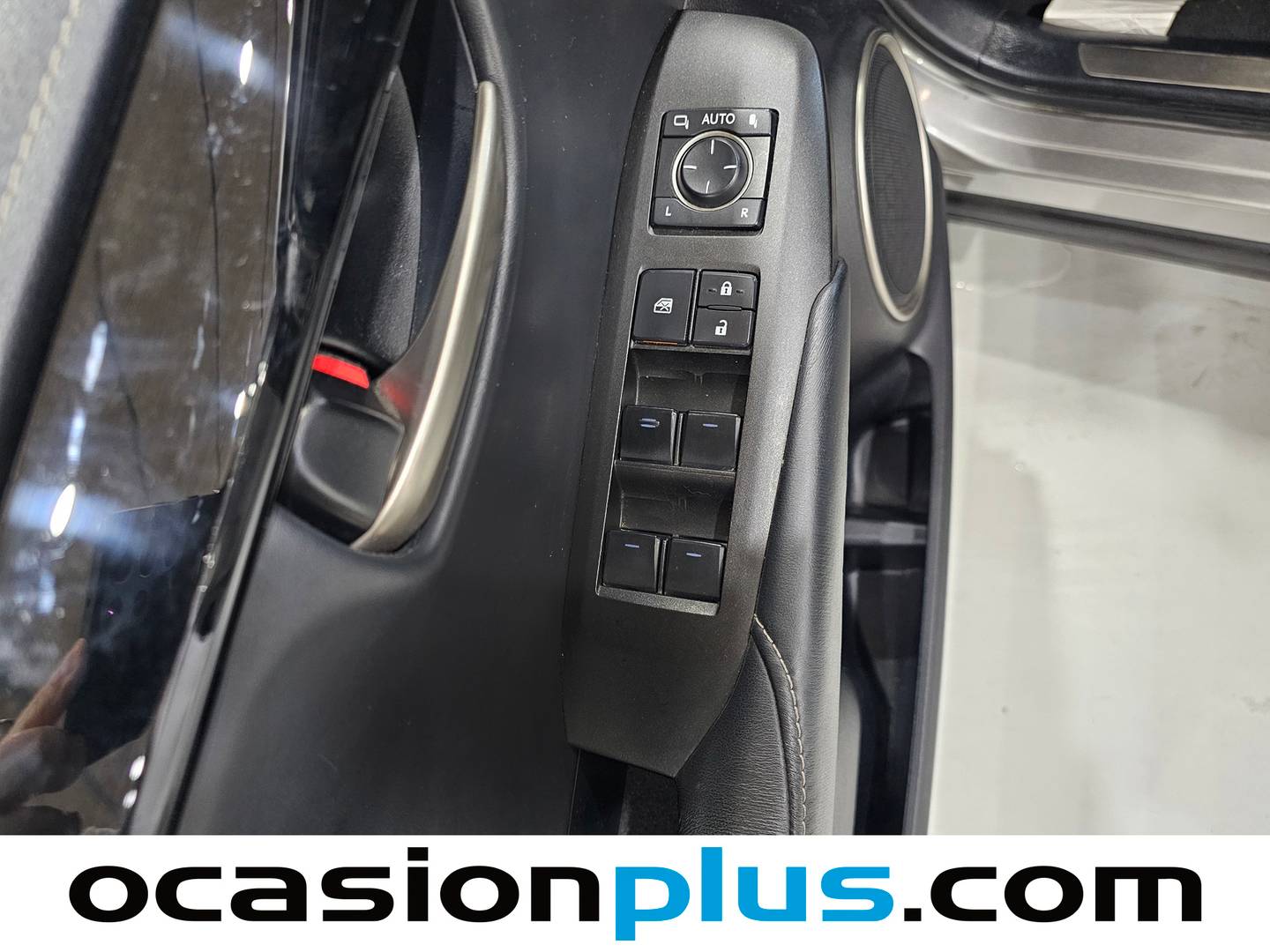 Lexus NX Lexus NX 300h Corporate 2WD (197 CV) de ocasión
