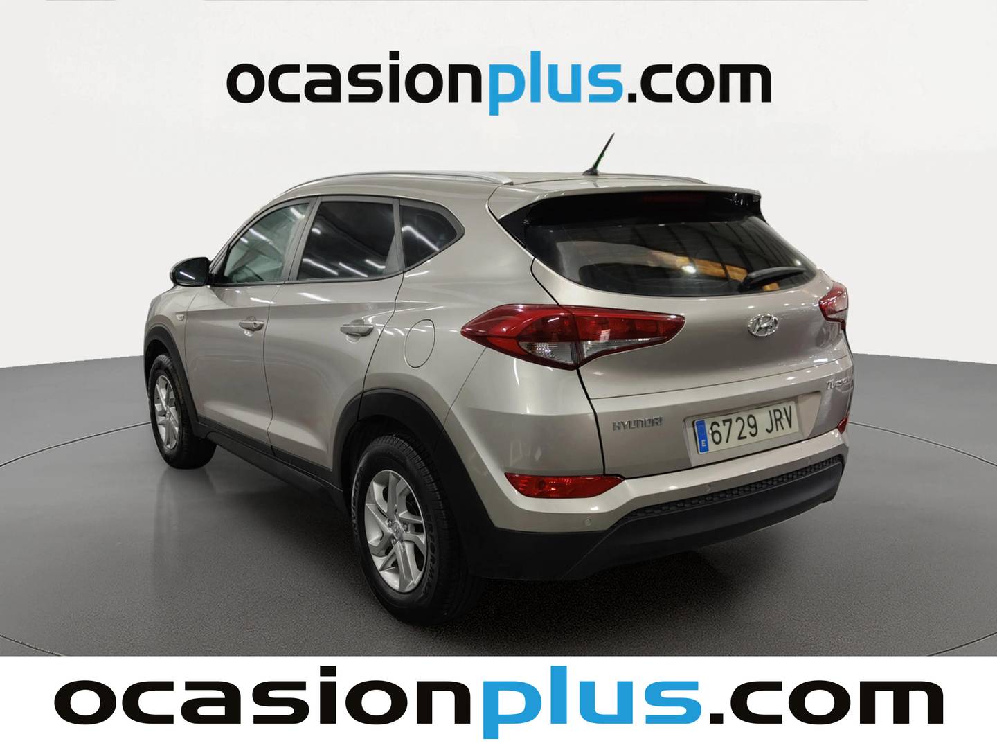 Foto trasera Hyundai Tucson Hyundai Tucson 1.6 GDI BlueDrive Essence 4x2 (131 CV) derecha