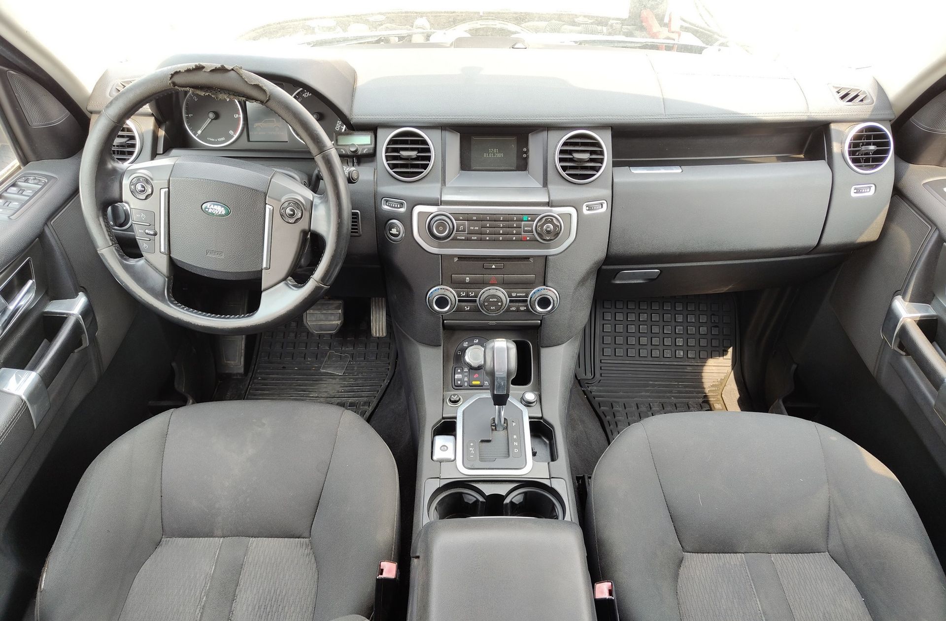 Land Rover Discovery 3.0 TDV6 S - foto 4