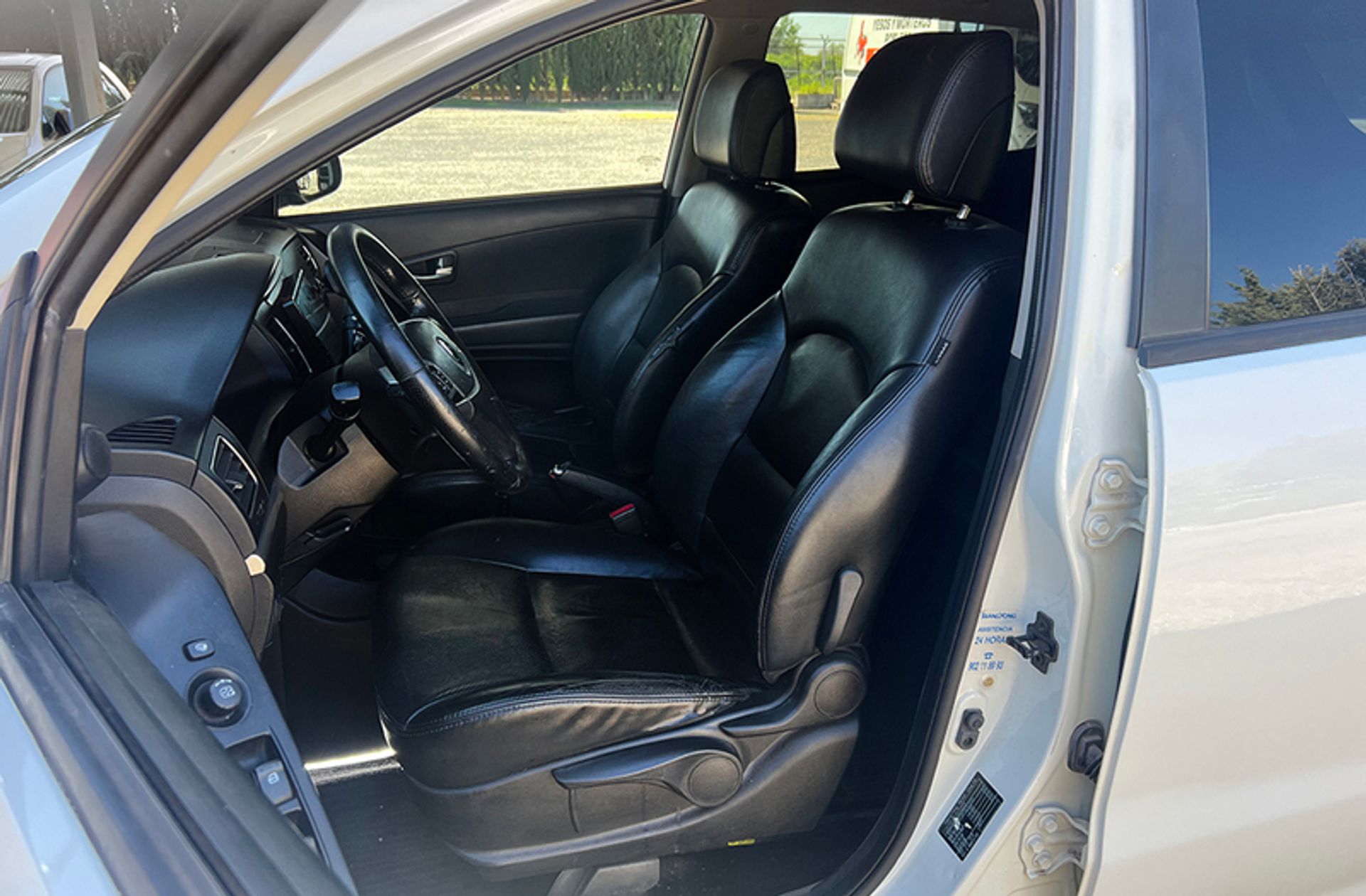 SsangYong Korando D20T Limited 4x2 - foto 10