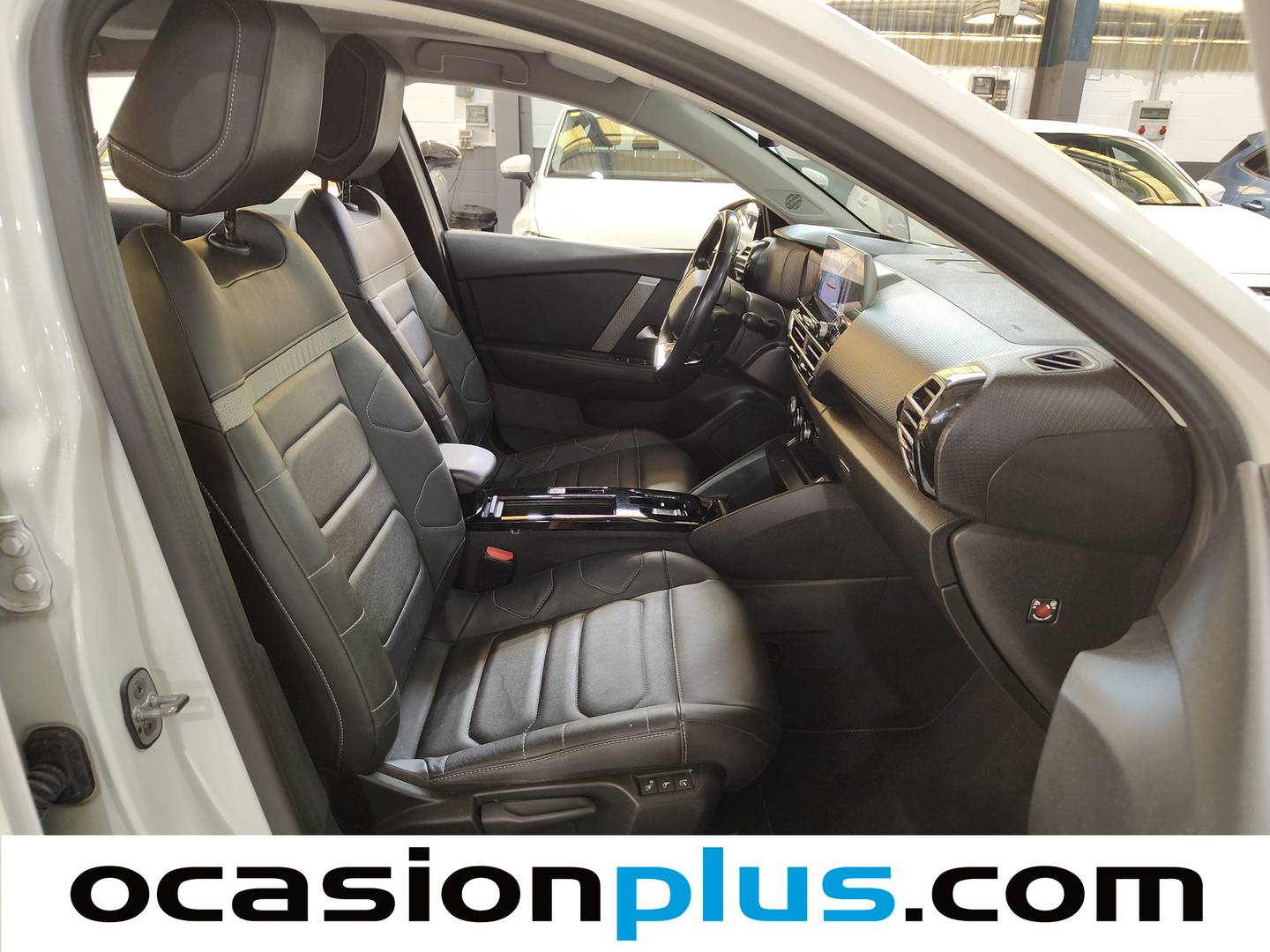 Foto asientos traseros Citroën ë-C4 X Citroën ë-C4 X 50KWh eléctrico Shine (136 CV)