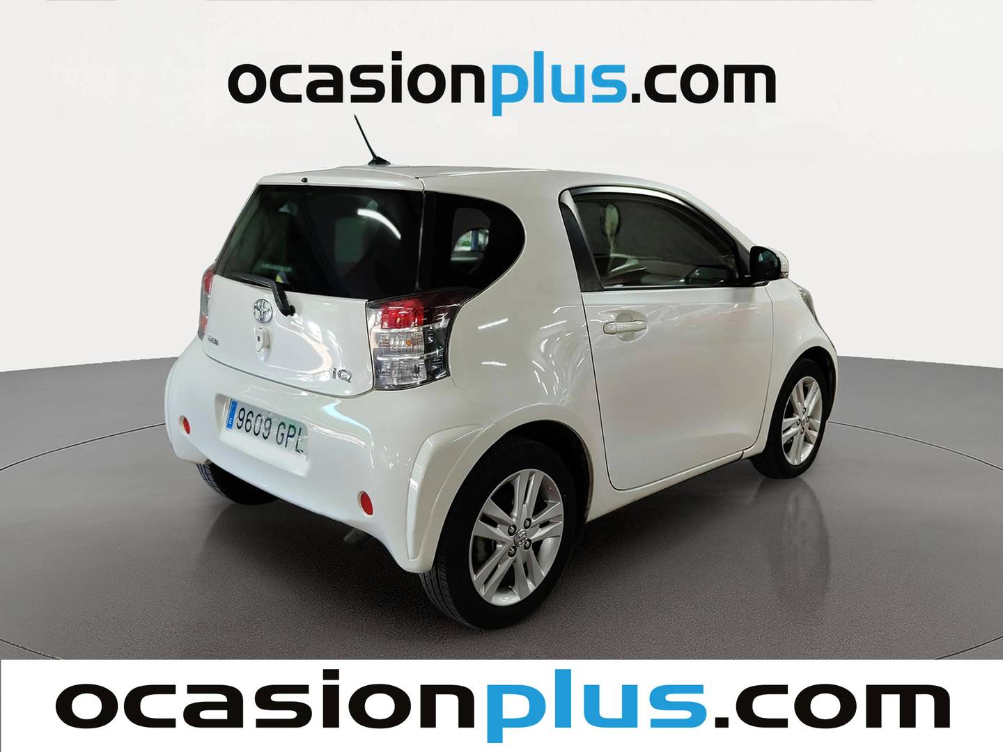 Foto trasera Toyota iQ Toyota IQ iQ2 1.33 Stop Start (99 CV) derecha