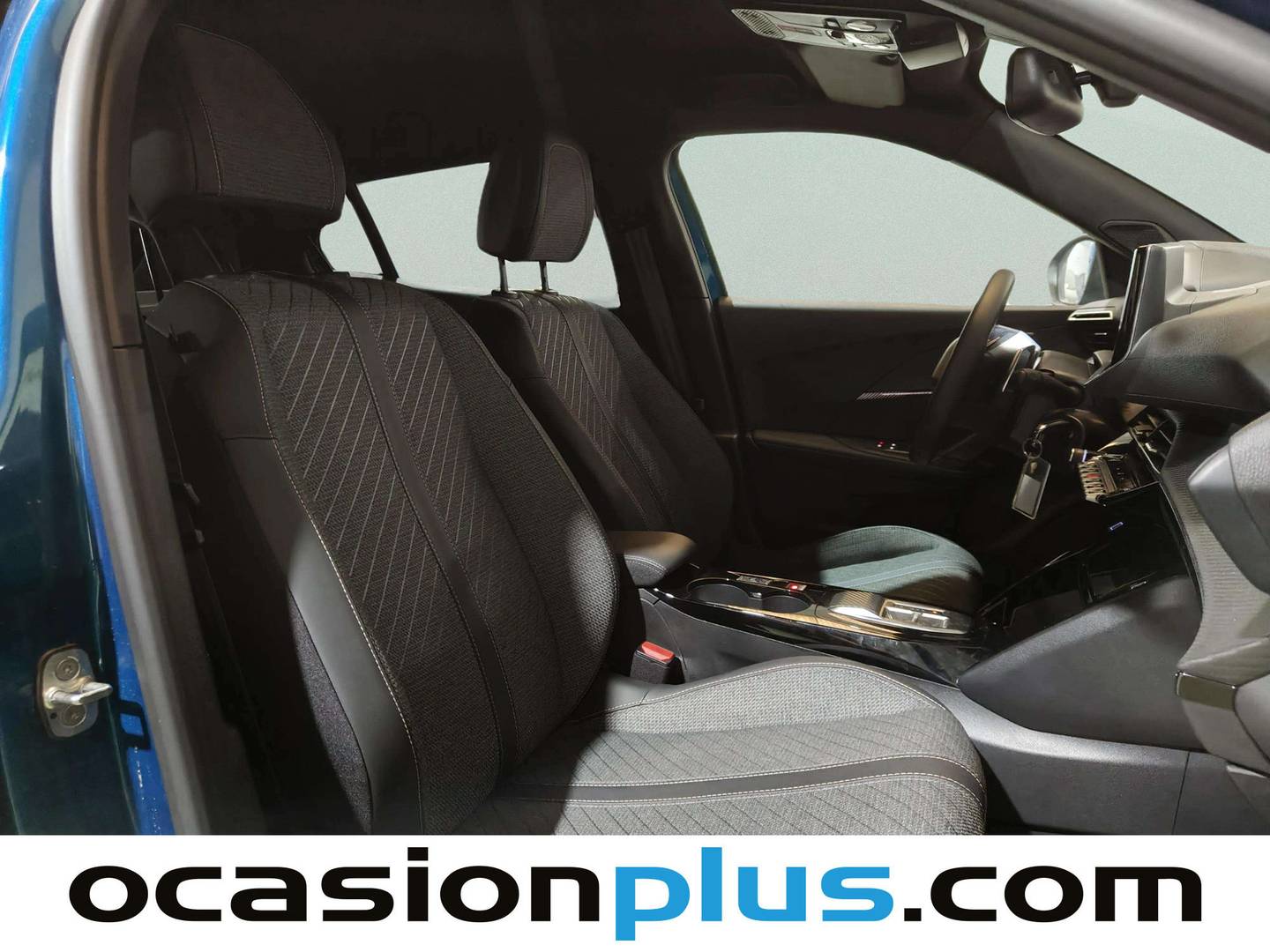 Peugeot 2008 Peugeot 2008 Allure Hybrid eDCS6 (145 CV) km 0