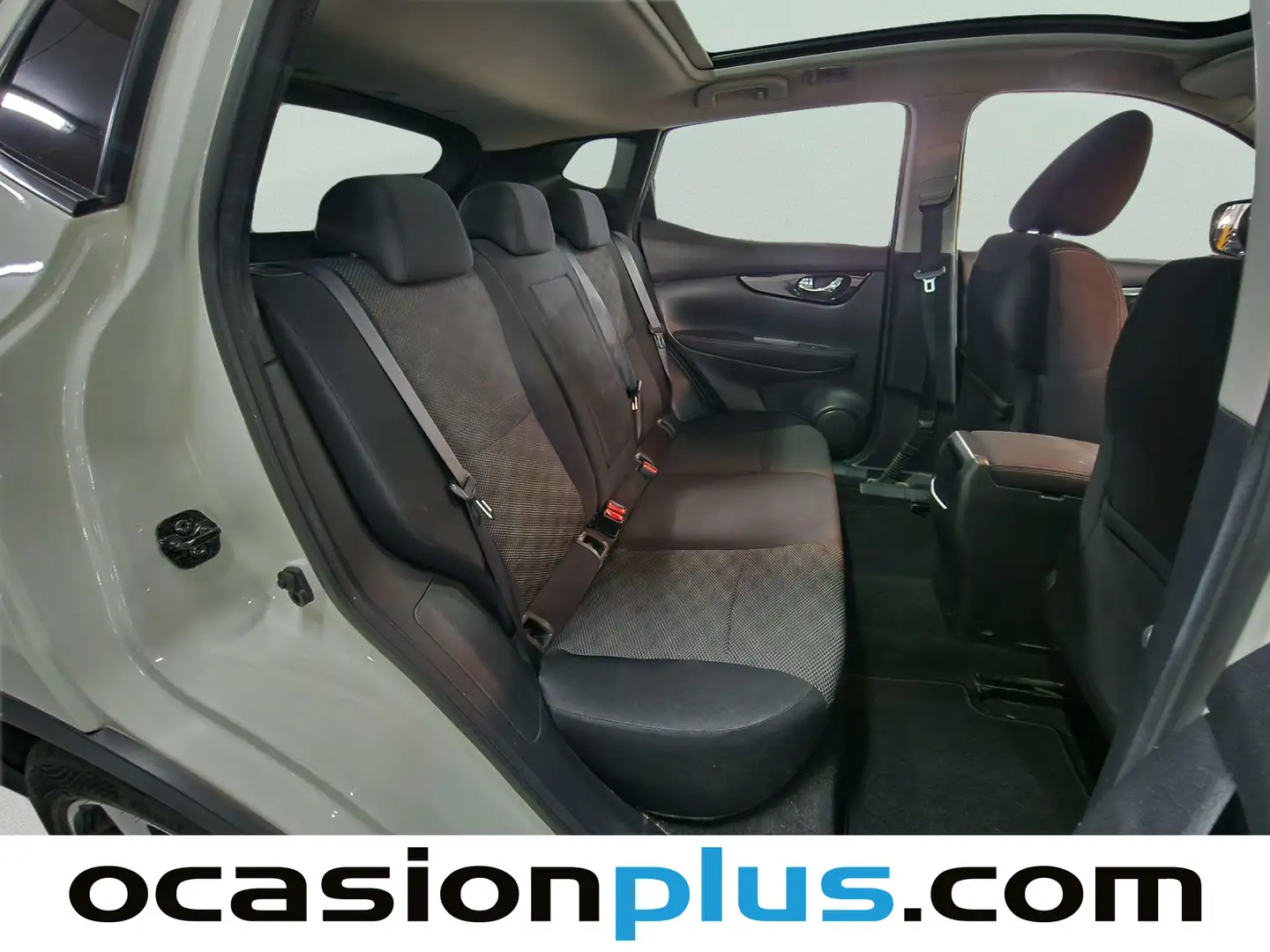 Foto Nissan QASHQAI Nissan Qashqai DIG-T 115 N-Connecta 4x2 (115 CV)