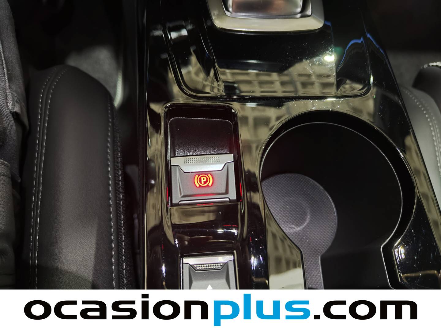 Peugeot 2008 Peugeot 2008 PureTech 130 S&S GT Line EAT8 (130 CV) gasolina