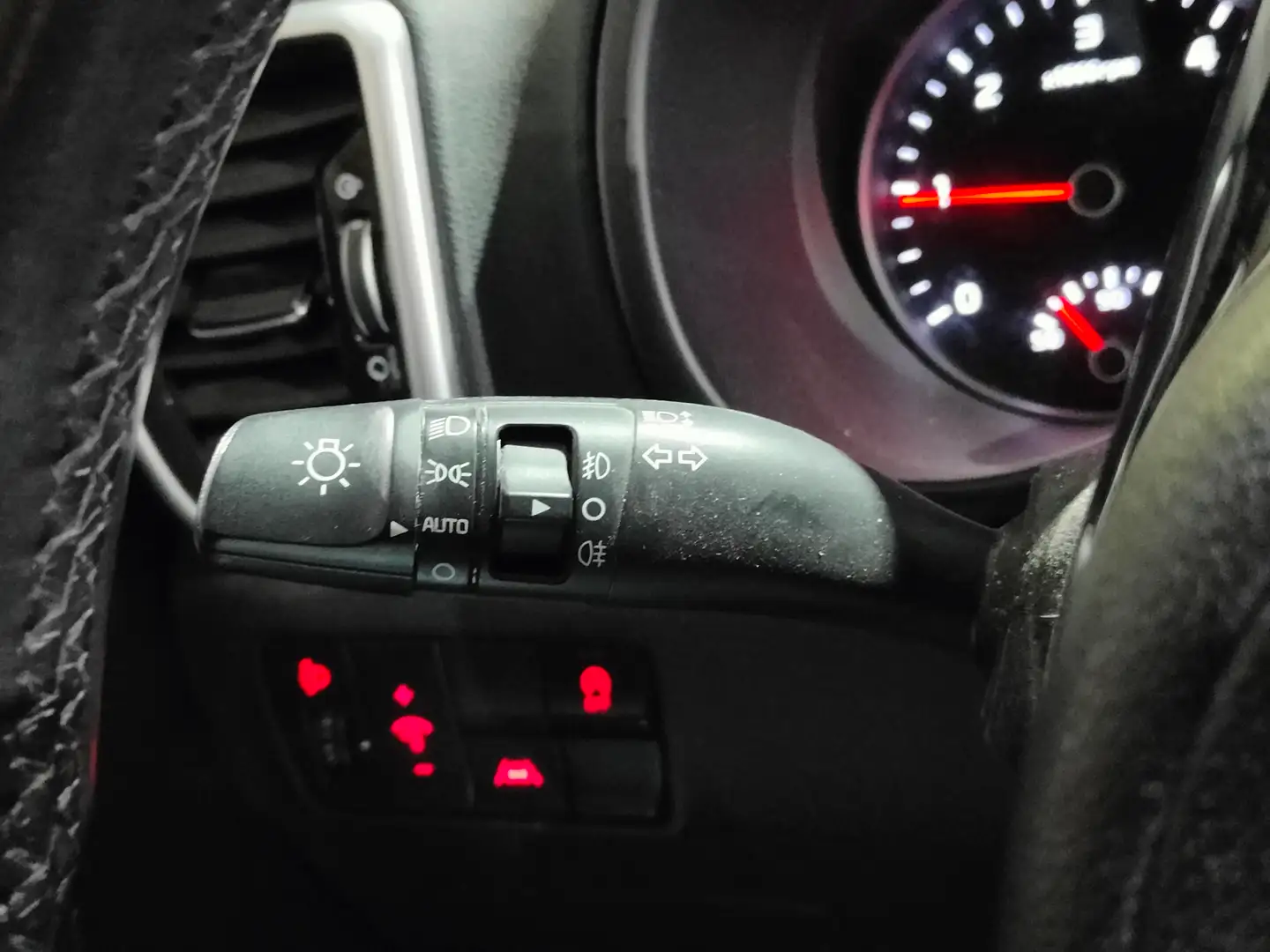 Foto KIA Sportage Kia Sportage 1.6 MHEV Black Edition (136 CV)