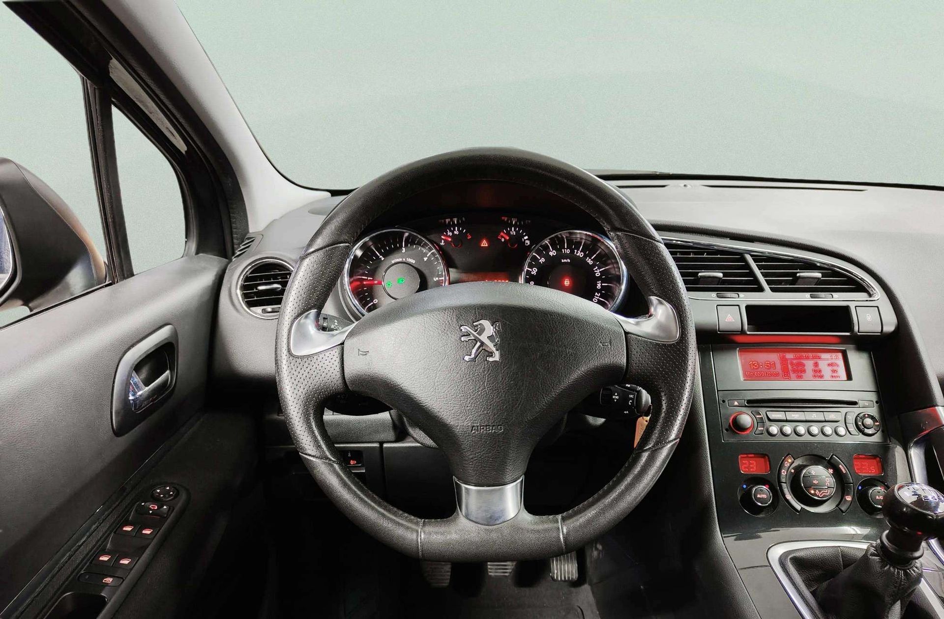 Peugeot 3008 1.6 BlueHDi FAP Style - foto 24