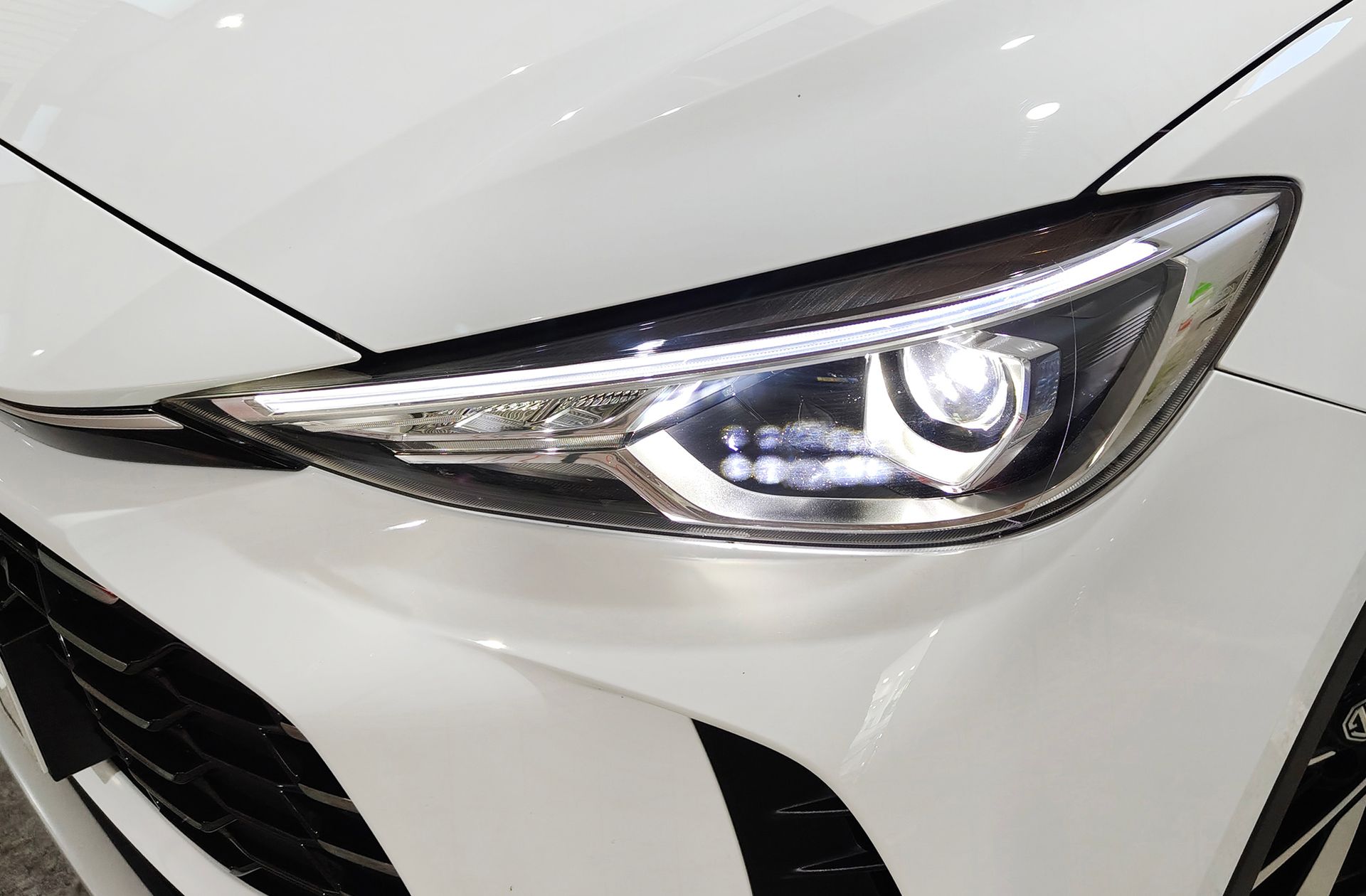 MG ZS 1.5 Hybrid+ Luxury - foto 21