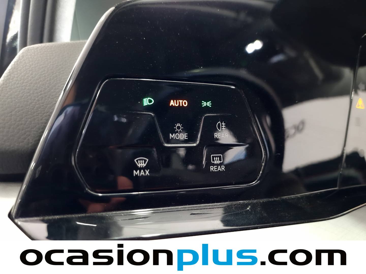 Foto Volkswagen Golf Volkswagen Golf Life 2.0 TDI (150 CV) DSG