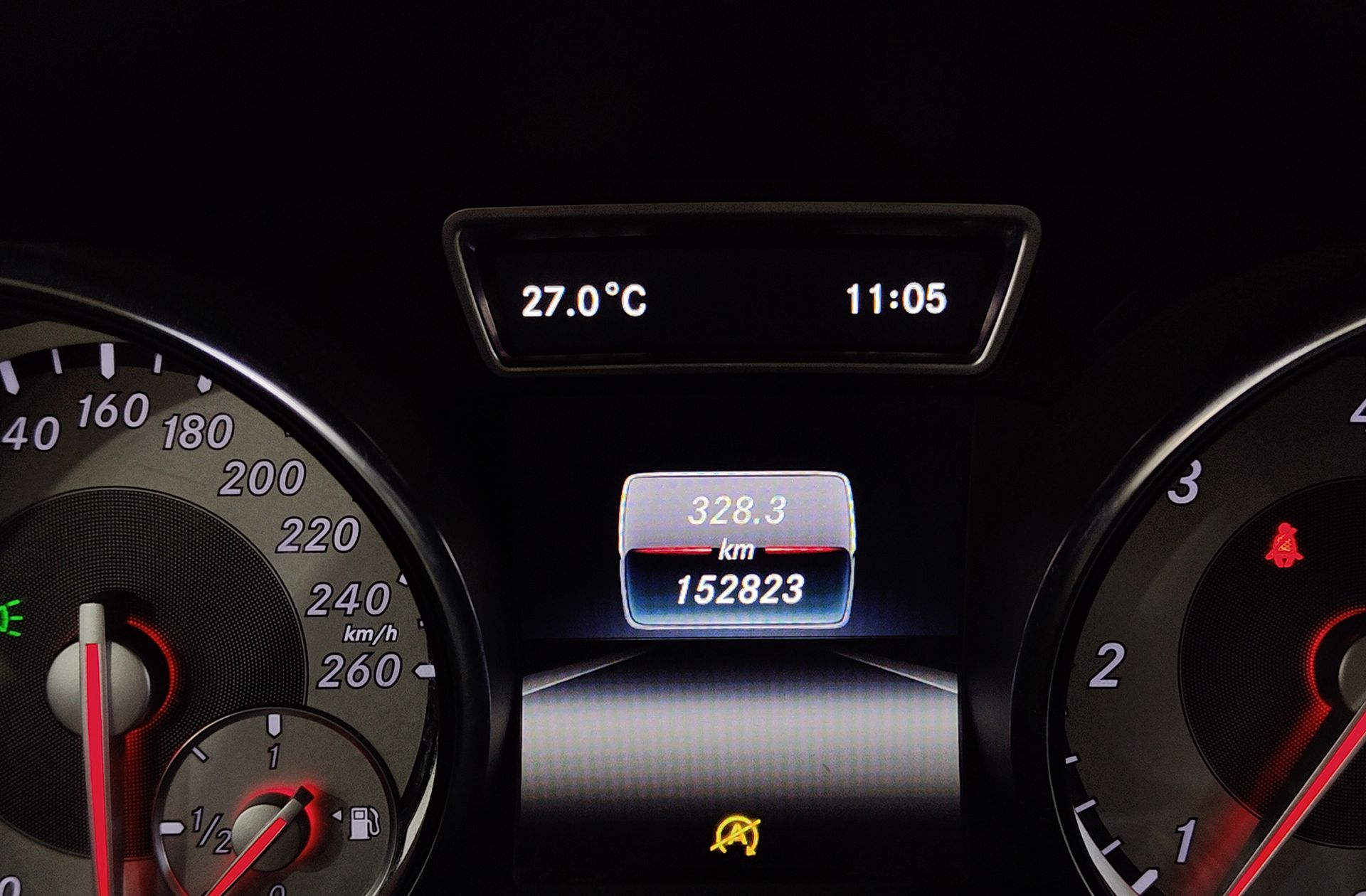 Mercedes-Benz GLA 200 d Urban - foto 9