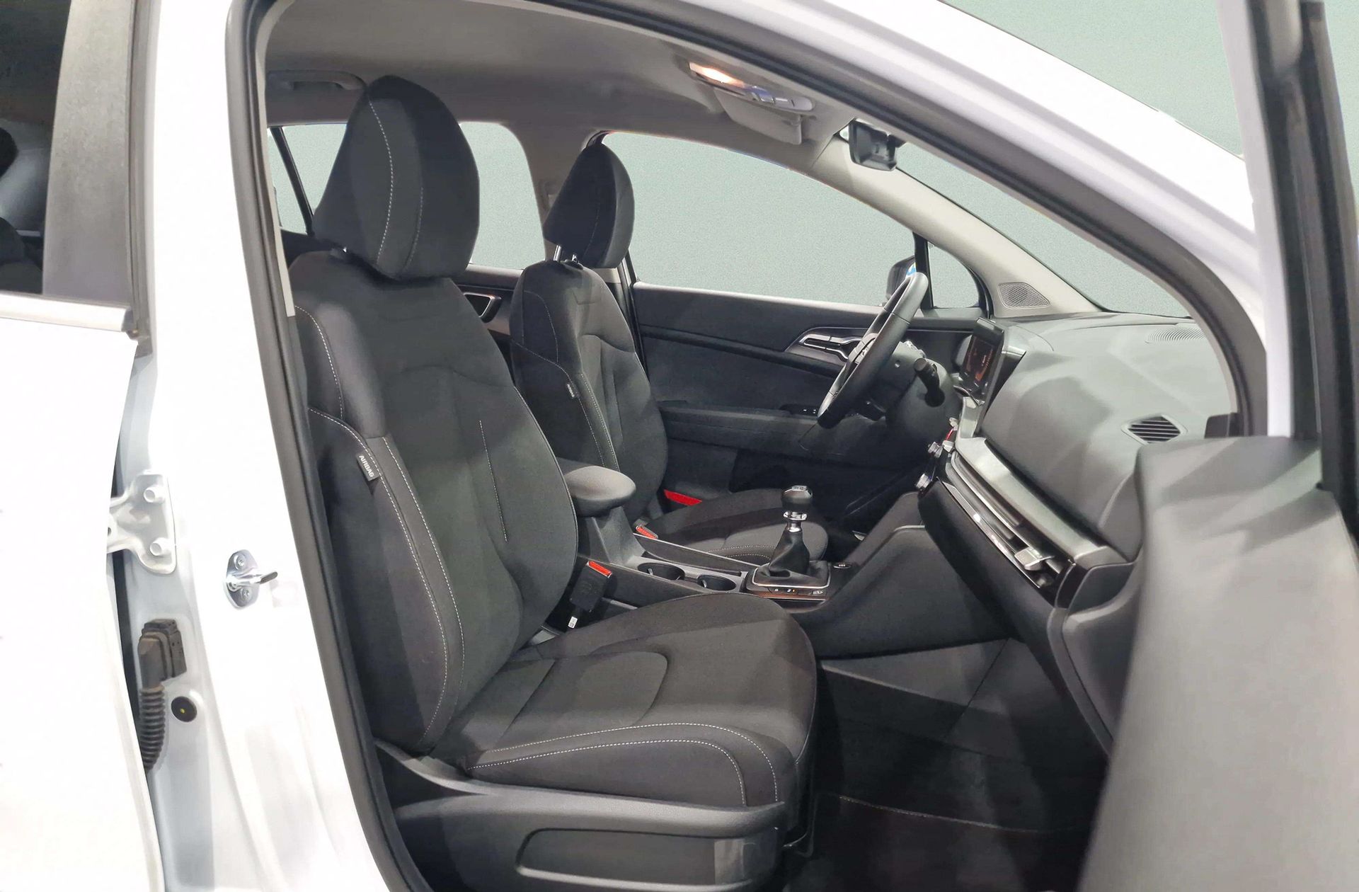 Kia Sportage 1.6 T-GDi Concept 4x2 - foto 22