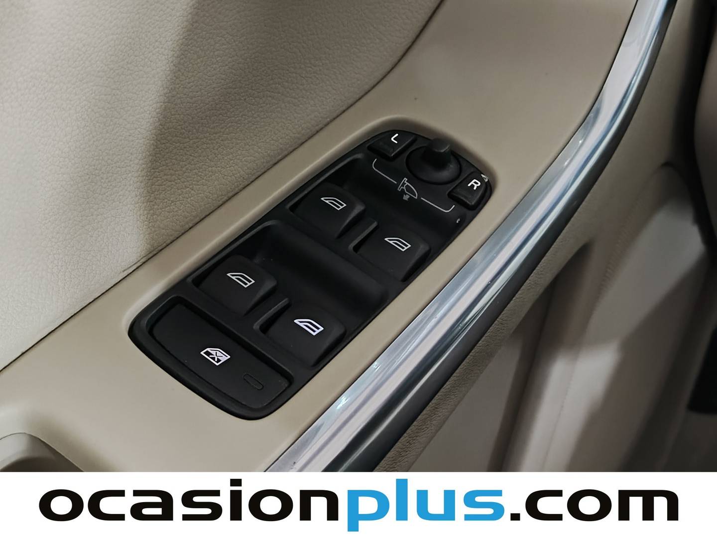 Foto Volvo XC60 Volvo XC60 D3 Kinetic Auto (136 CV)