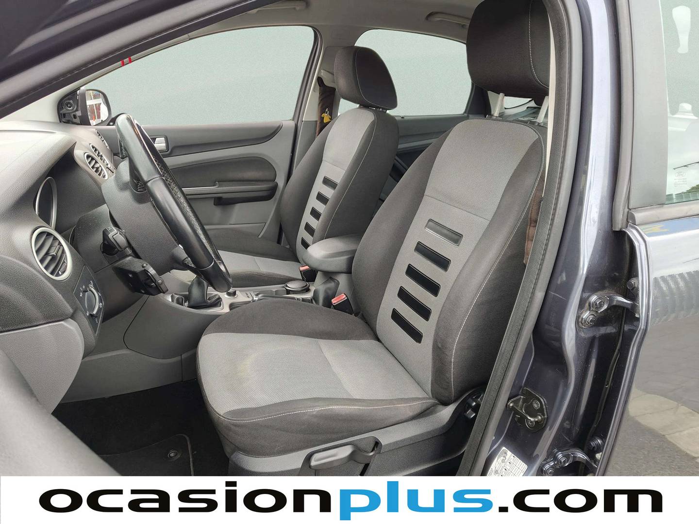 Foto asientos delanteros Ford Focus Ford Focus 1.6 TDCI Trend (90 CV)