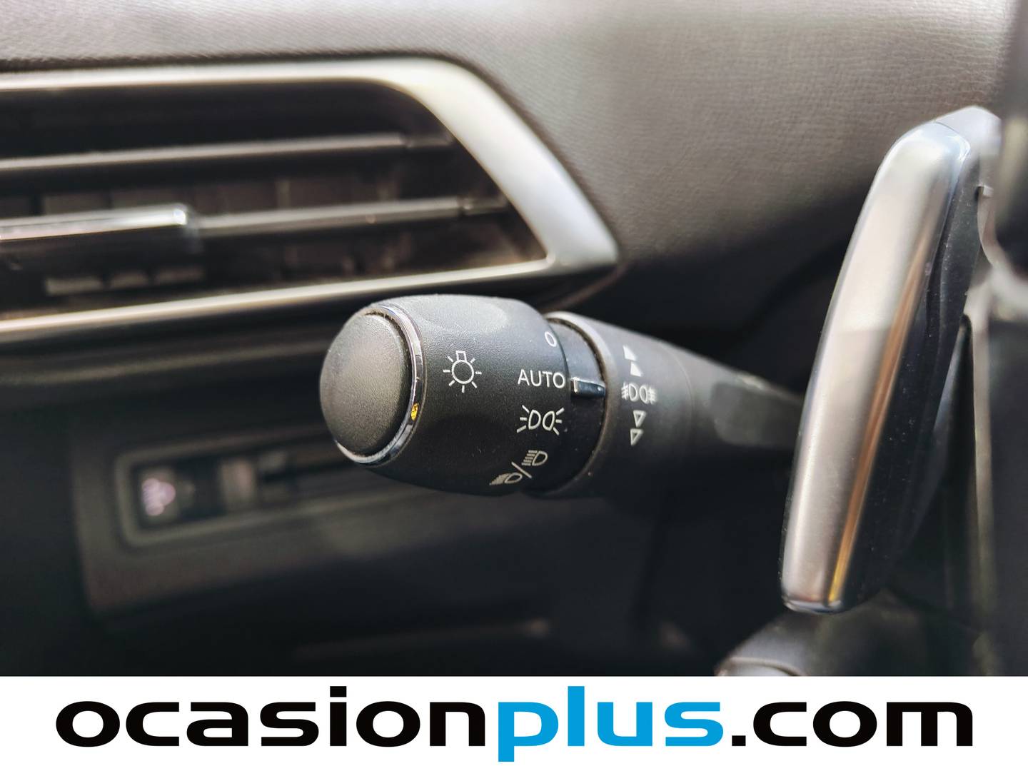 Peugeot 5008 Peugeot 5008 PureTech 130 S&S Allure (130 CV) EAT8 7 PLAZAS seminuevo