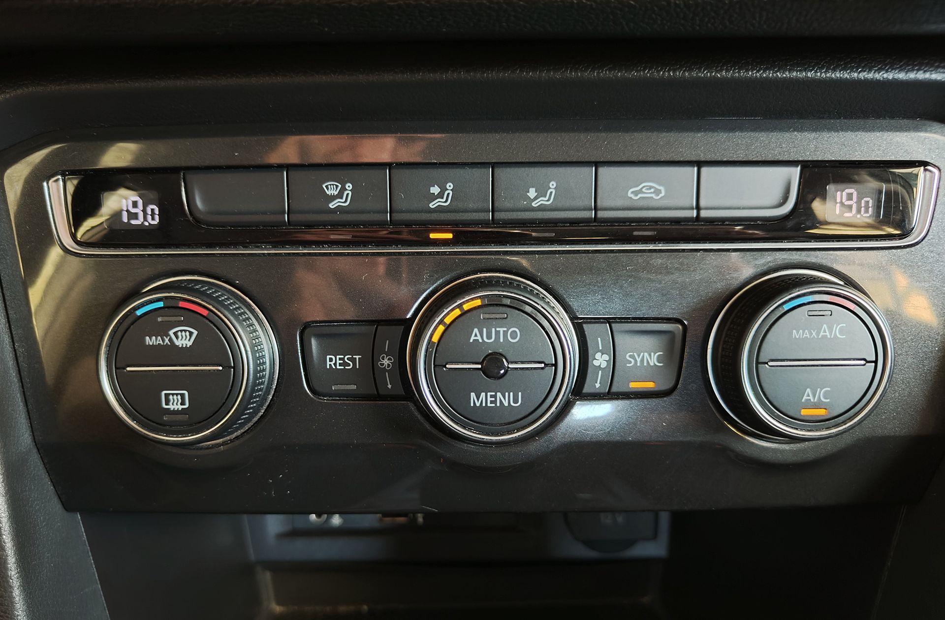 Volkswagen Tiguan Edition 2.0 TDI - foto 30