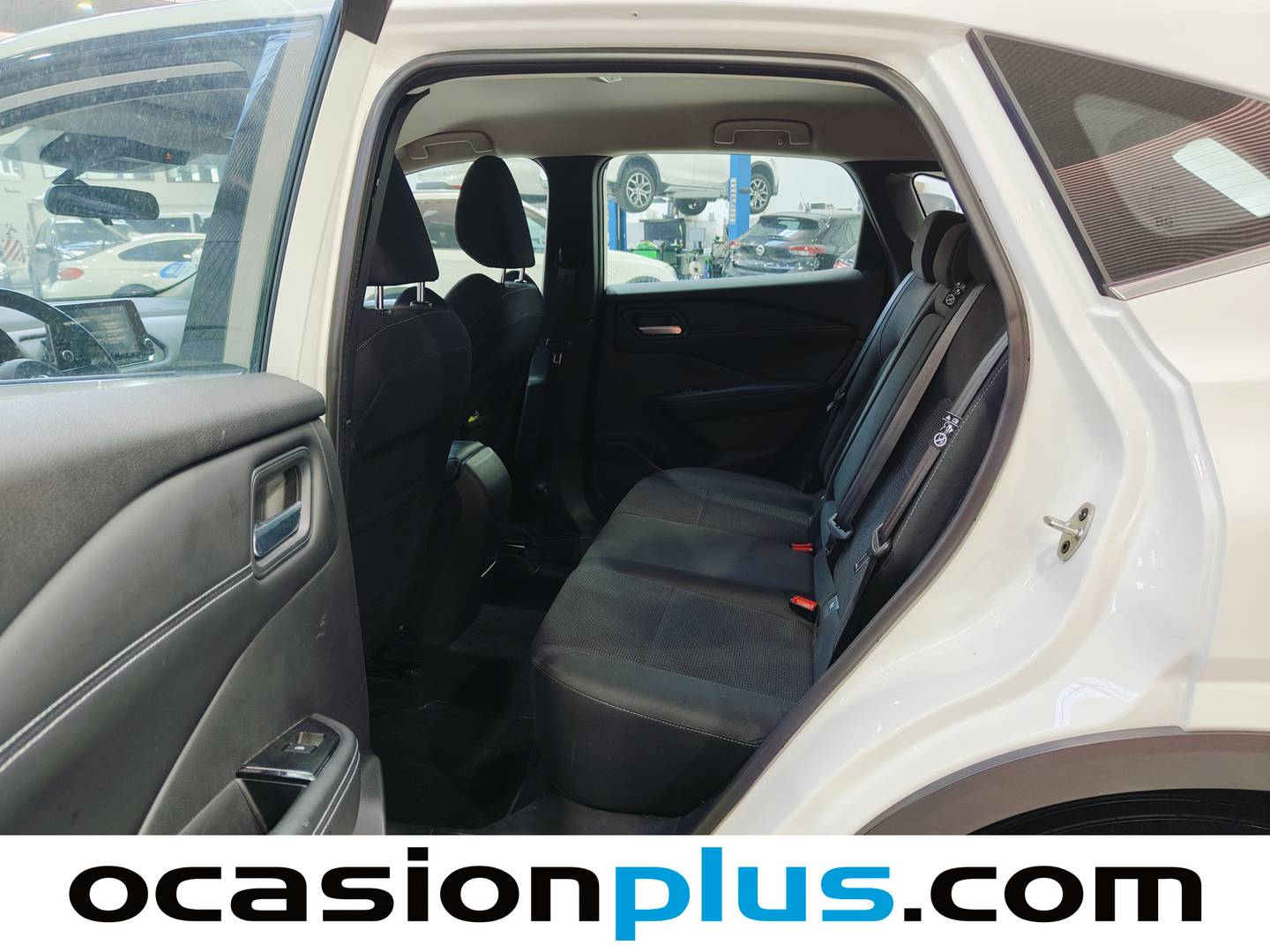 Foto asientos traseros Nissan QASHQAI Nissan Qashqai DIG-T 140 mHEV Acenta 4x2 (140 CV)