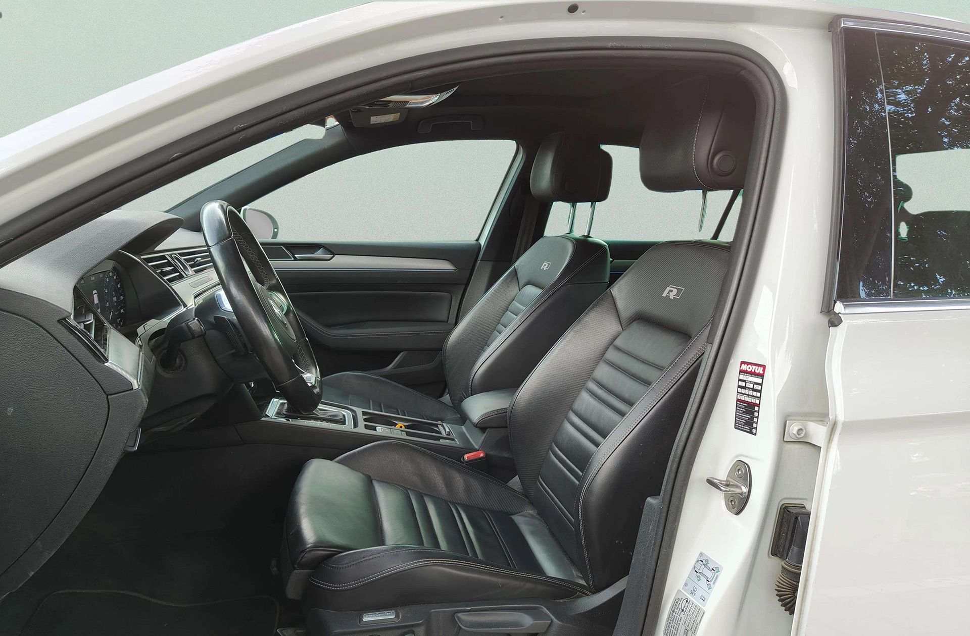 Volkswagen Passat Sport 1.8 TSI BMT DSG Pack R-line - foto 13