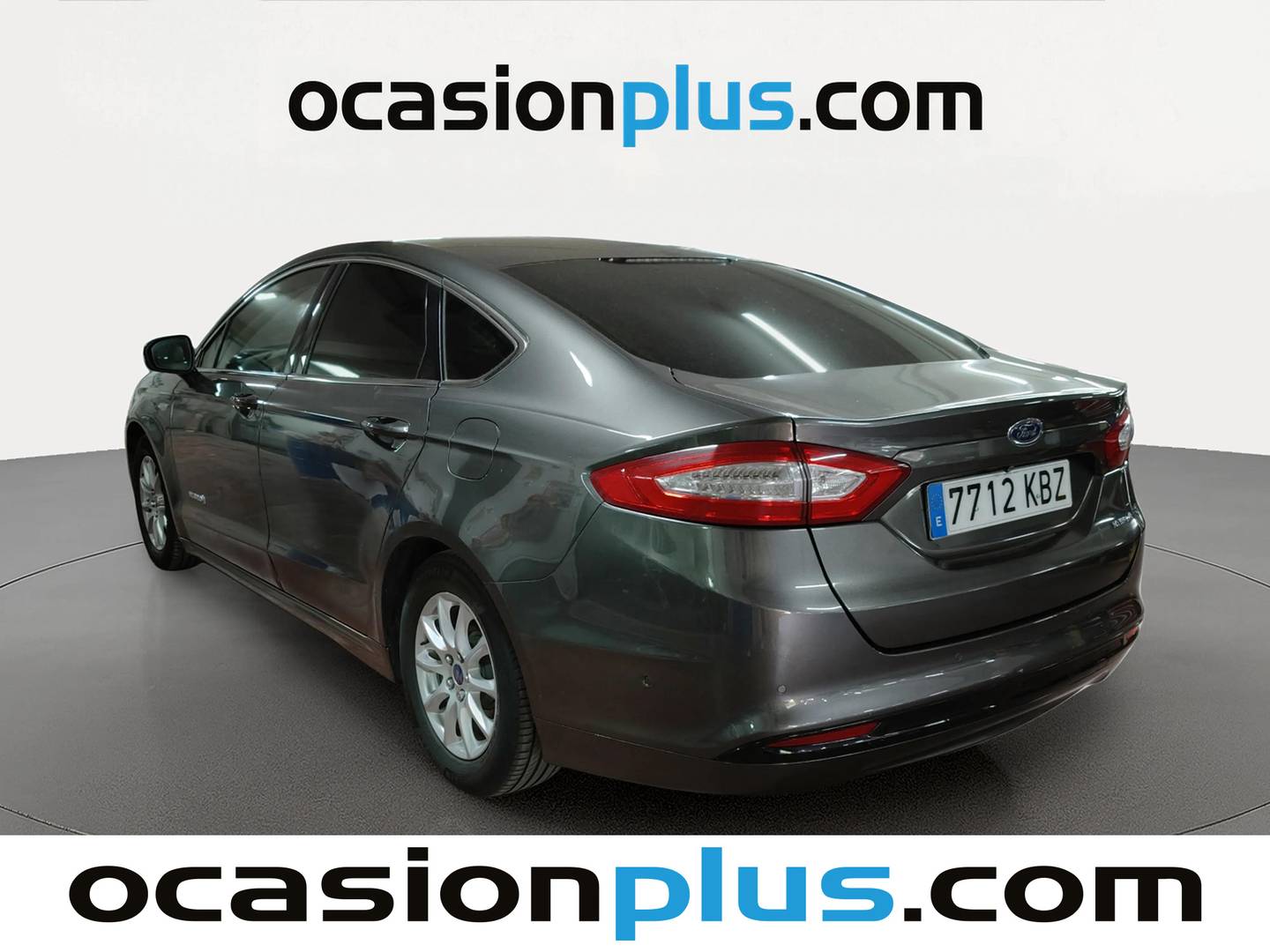 Foto trasera Ford Mondeo Ford Mondeo 2.0 Híbrido HEV Sedan Titanium (187 CV) izquierda