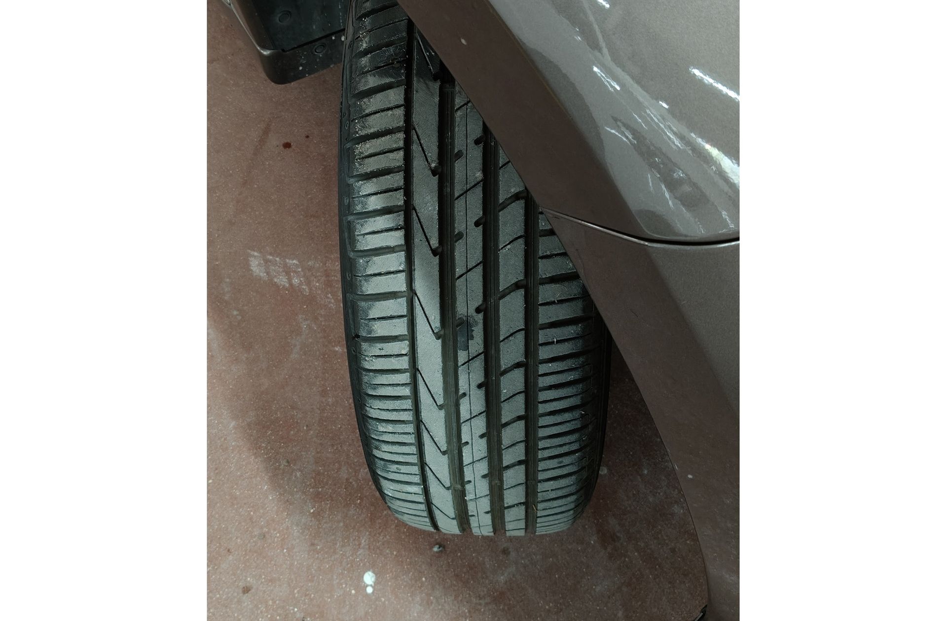 Mitsubishi Outlander 2.4 PHEV Kaiteki 4WD - foto 39