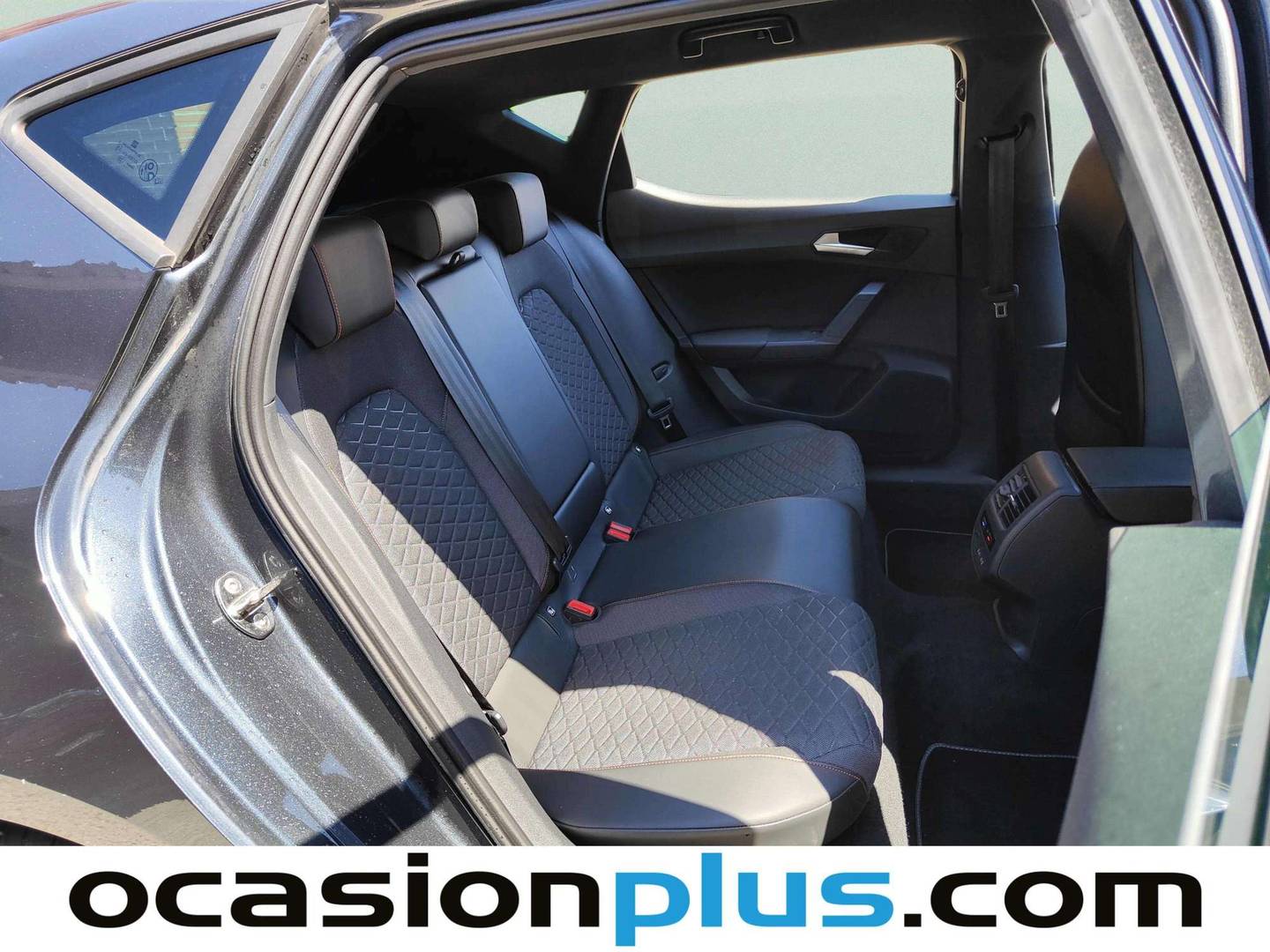 Seat León Seat León 1.5 eTSI S&S FR Launch Pack L DSG (150 CV) al mejor precio