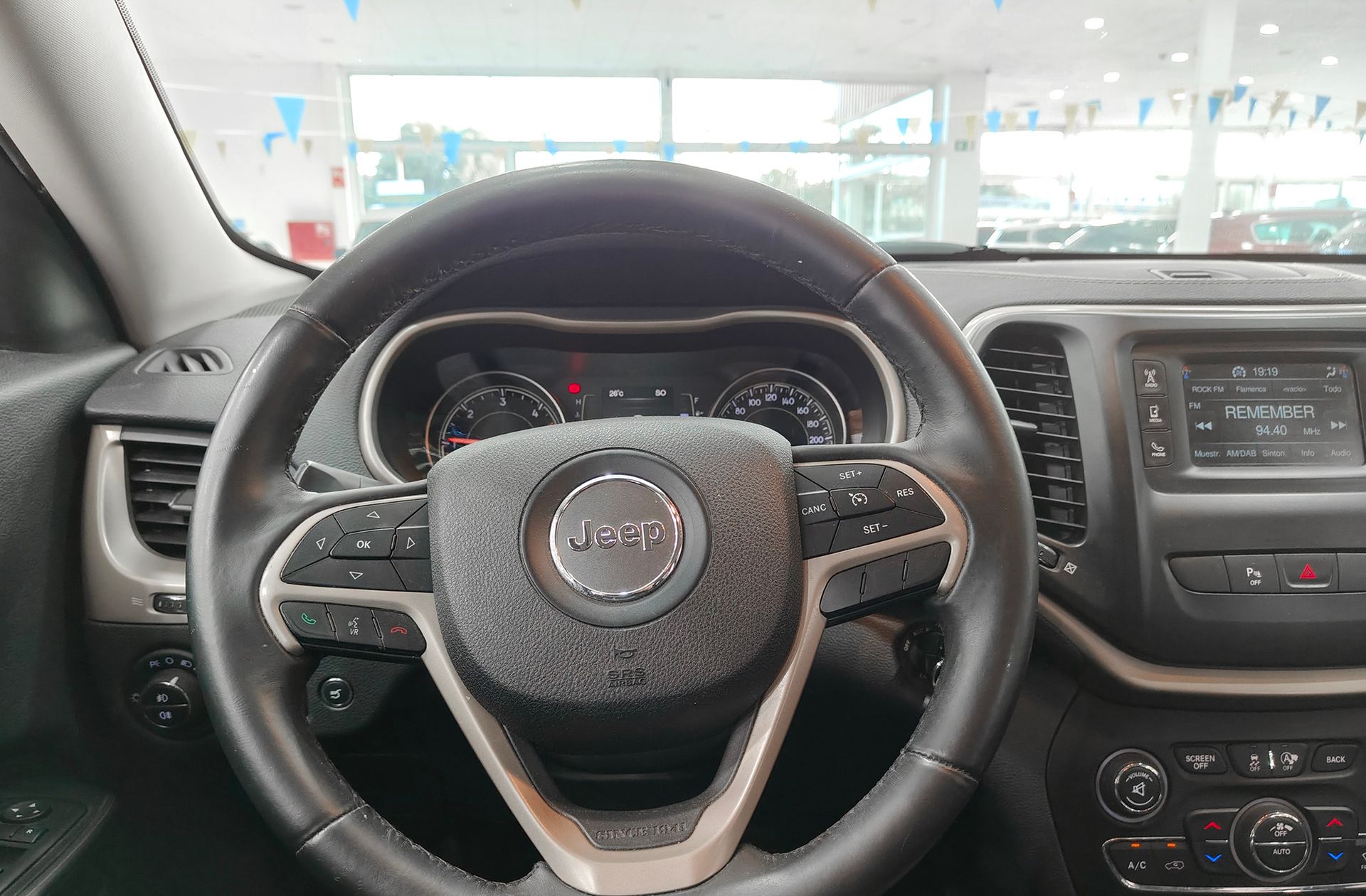 Jeep Cherokee 2.0 CRD Longitude 4x4 Active - foto 21
