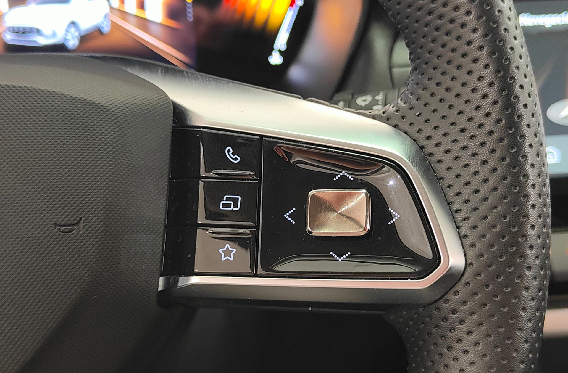 MG ZS 1.5 Hybrid+ Luxury - foto 34