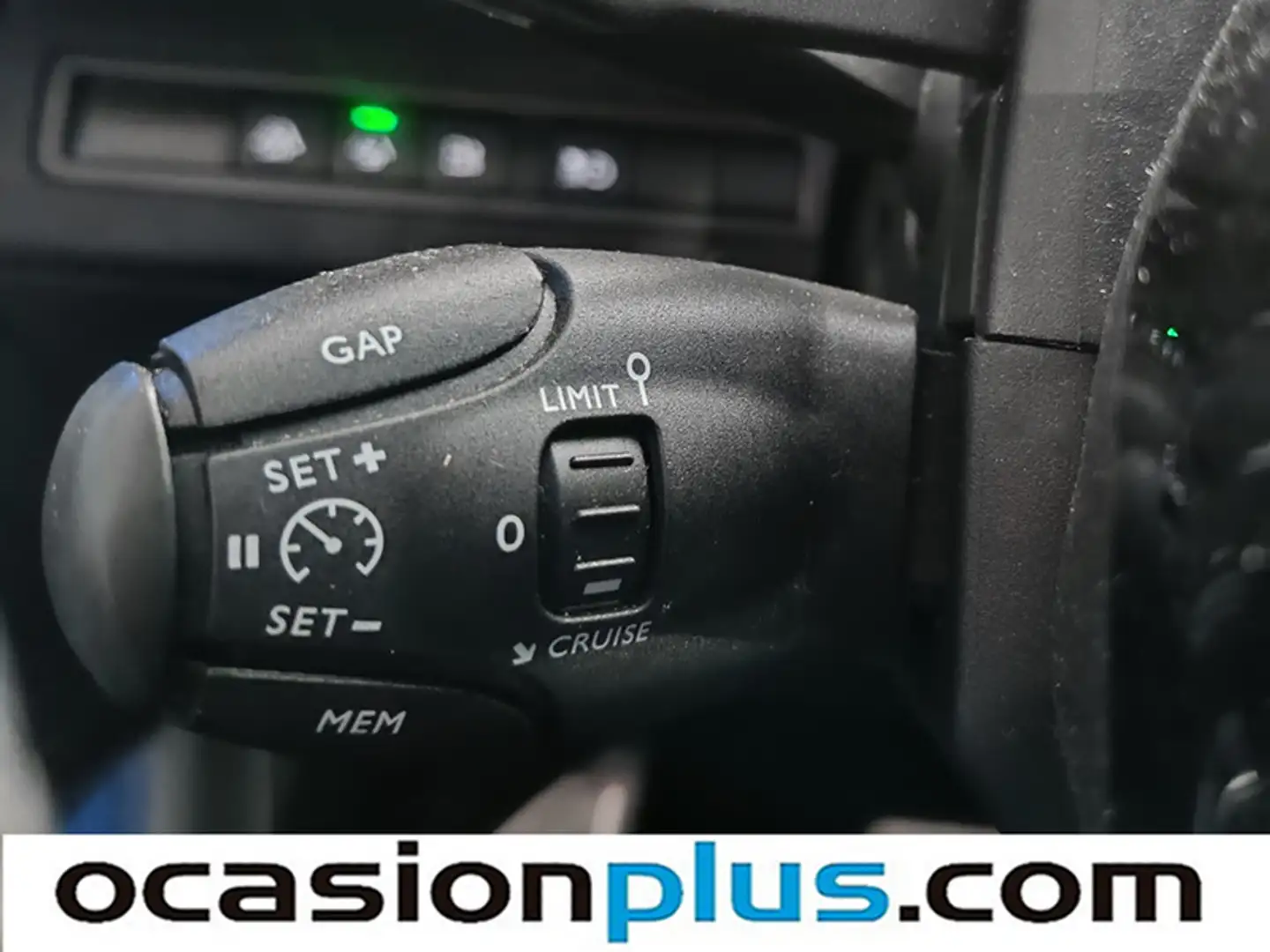 Foto Peugeot 3008 Hybrid Peugeot 3008 Hybrid 300 GT e-EAT8 Auto (300 CV)