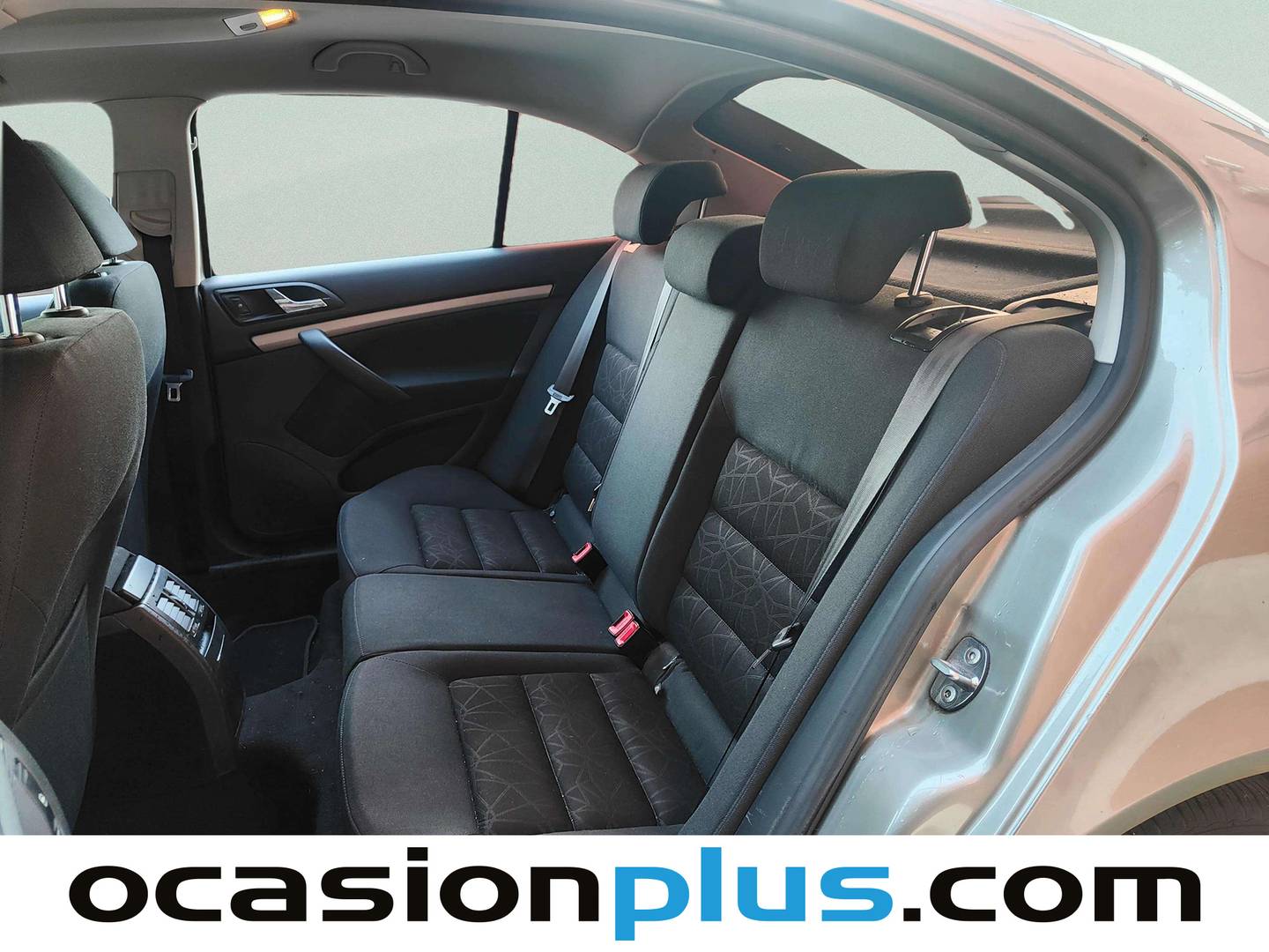 Foto asientos traseros Skoda Octavia Skoda Octavia 1.6 TDI CR Ambition DSG (105 CV)