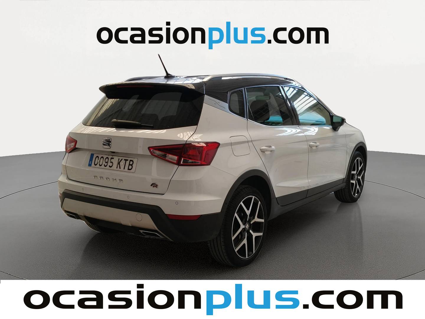 Foto trasera Seat Arona Seat Arona 1.5 TSI FR  (150 CV) derecha