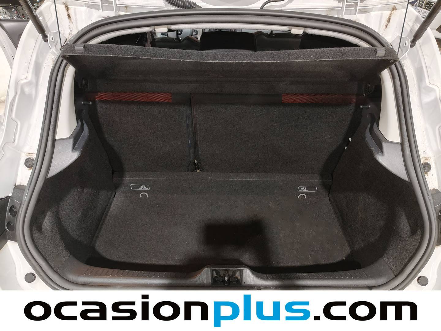 Fotos maletero Renault Clio Renault Clio Business dCi (75 CV)